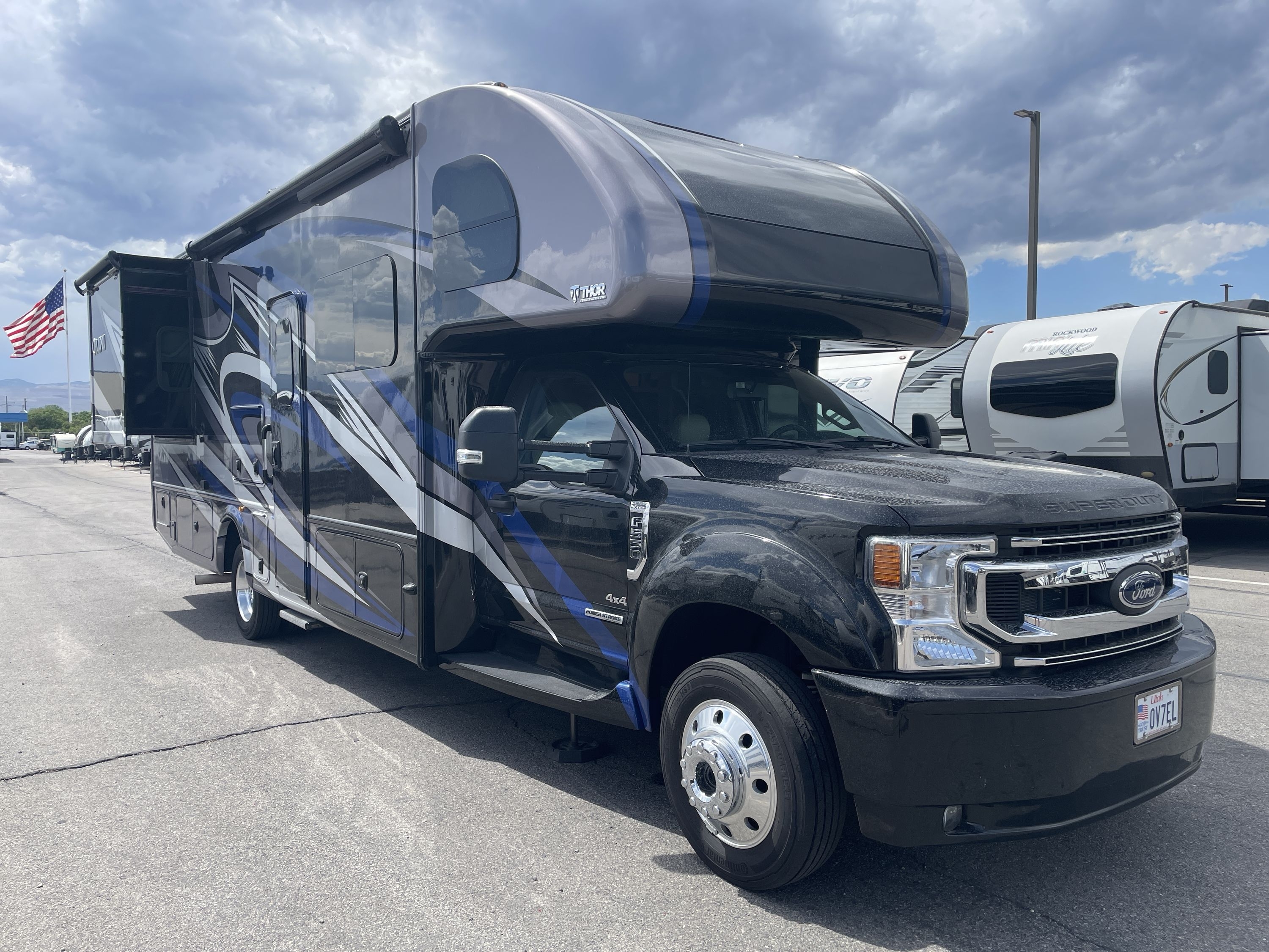 2022 Thor OMNI XG32 RV
