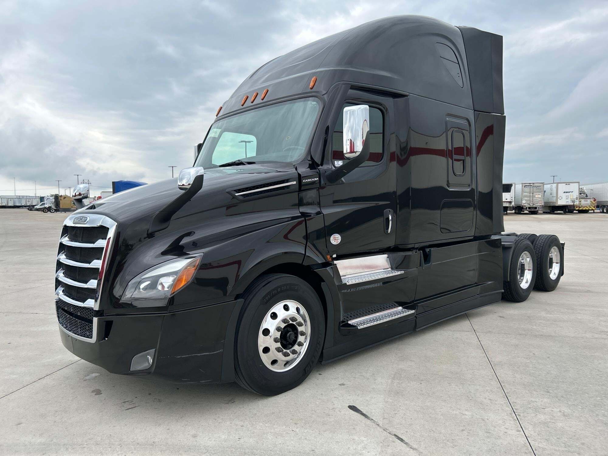 2024 FREIGHTLINER CASCADIA 126 in Indianapolis, IN