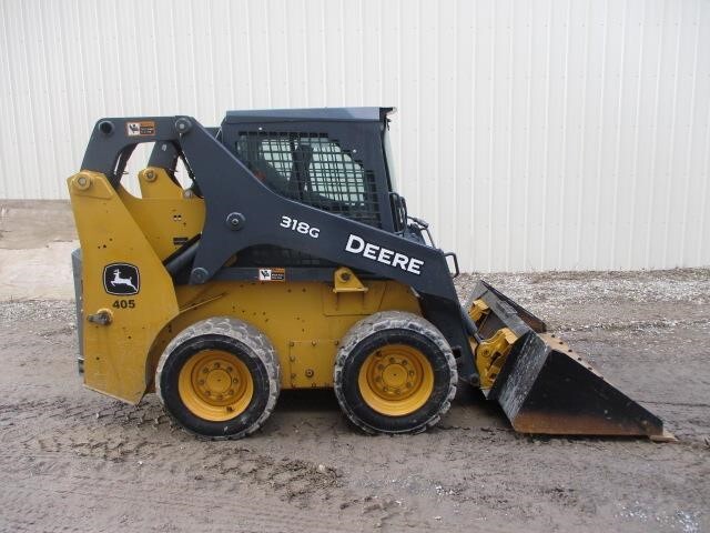 2018 DEERE 318G in Caledonia, NY