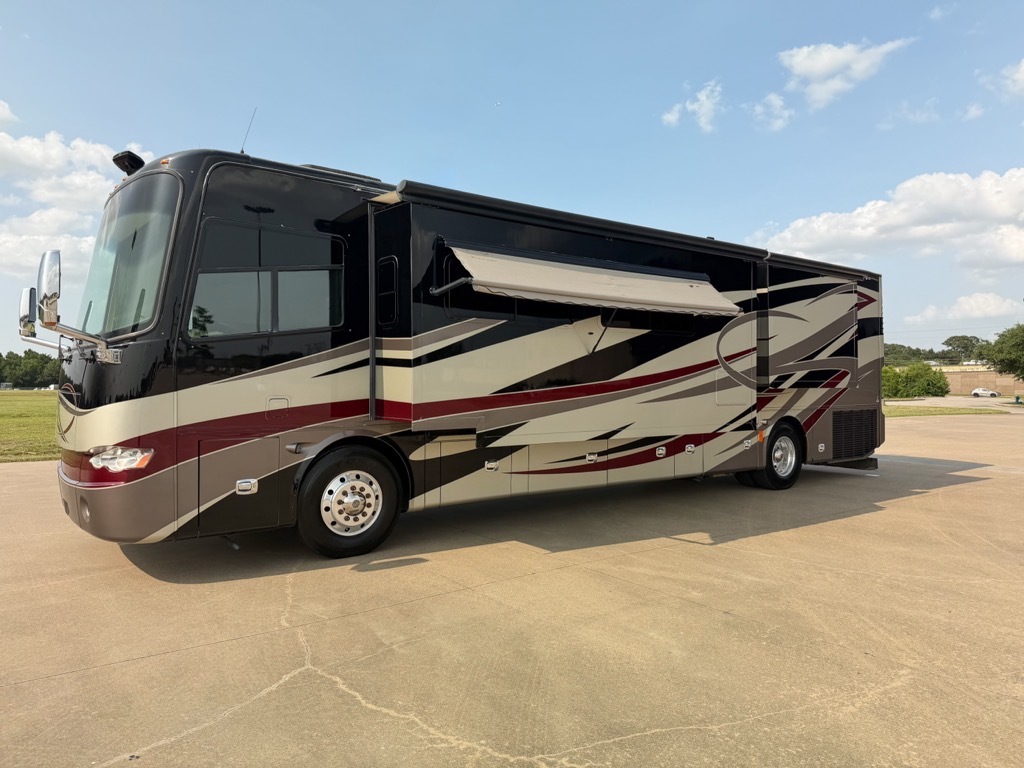 2013 Tiffin Motorhomes ALLEGRO BUS 40 QBP in spring TX