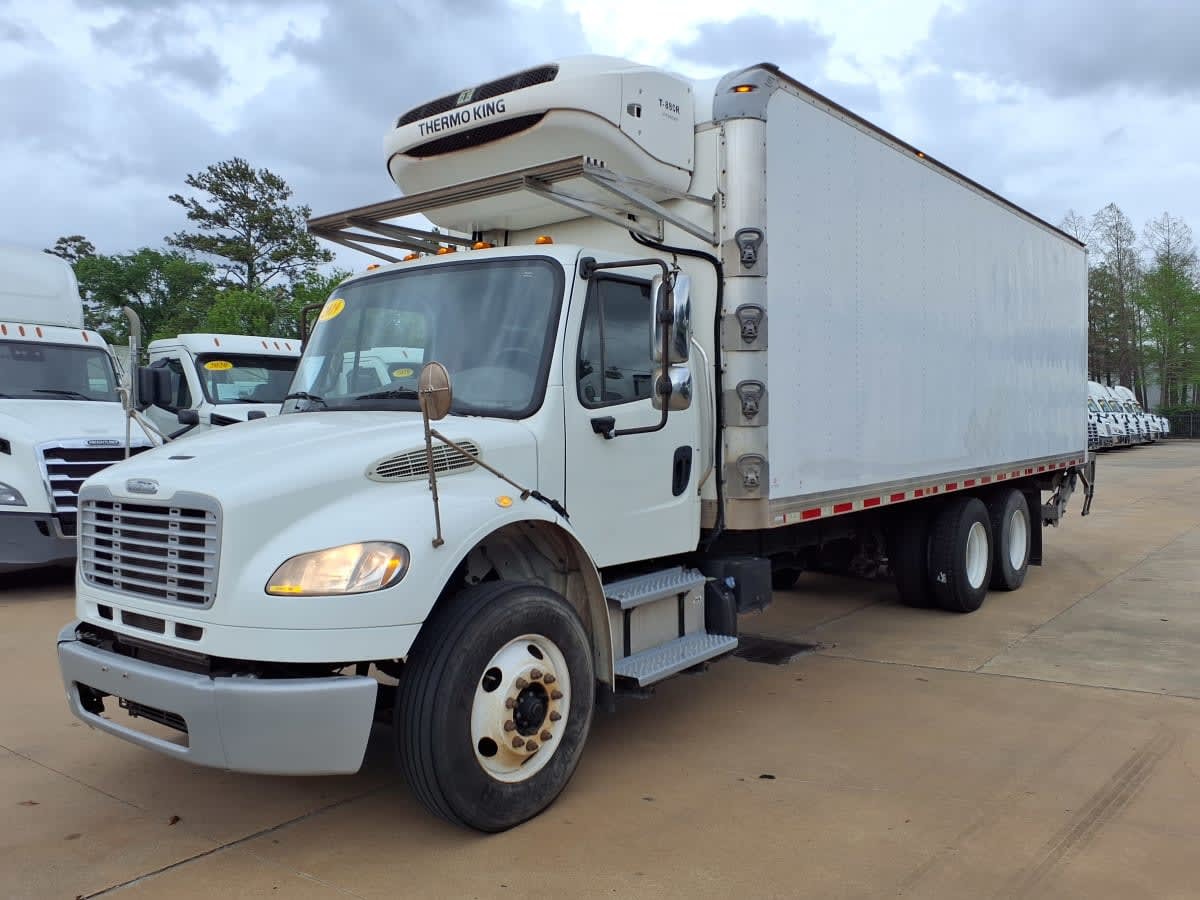 2019 FREIGHTLINER BUSINESS CLASS M2 106 in Houston, TX