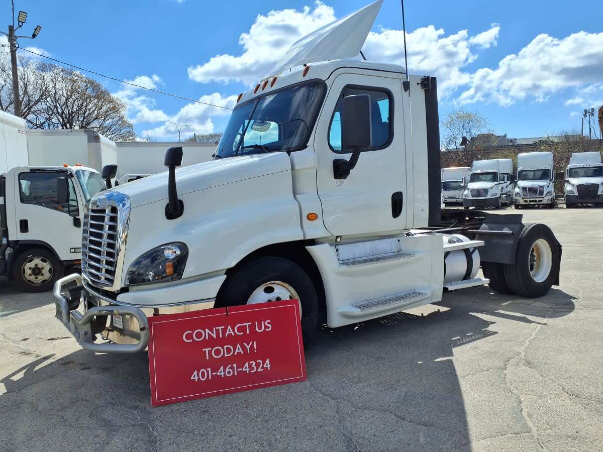2019 FREIGHTLINER CASCADIA 125 in Warwick, RI