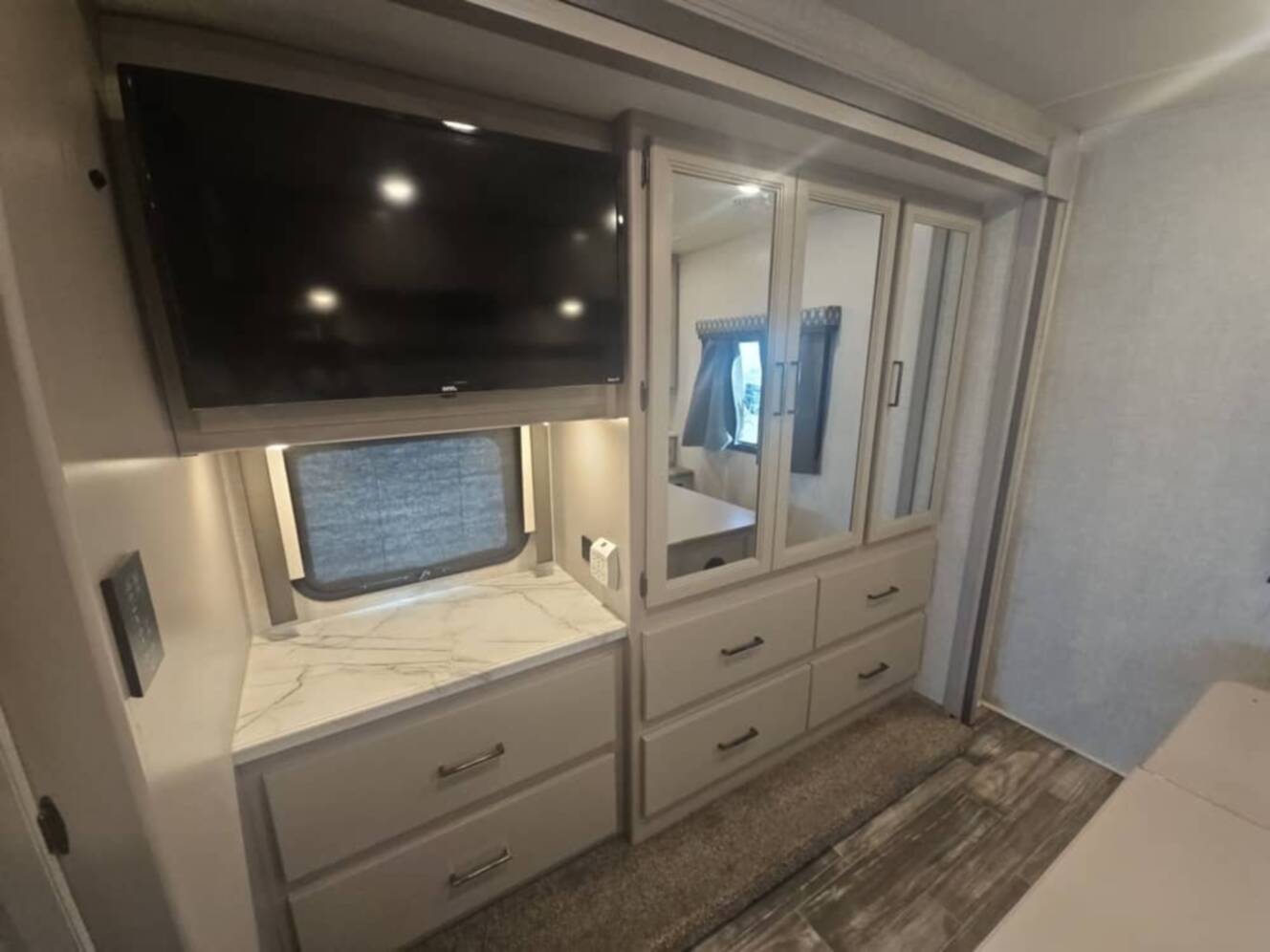 A photo of this 2023 Thor Motor Coach HURRICANE 34R