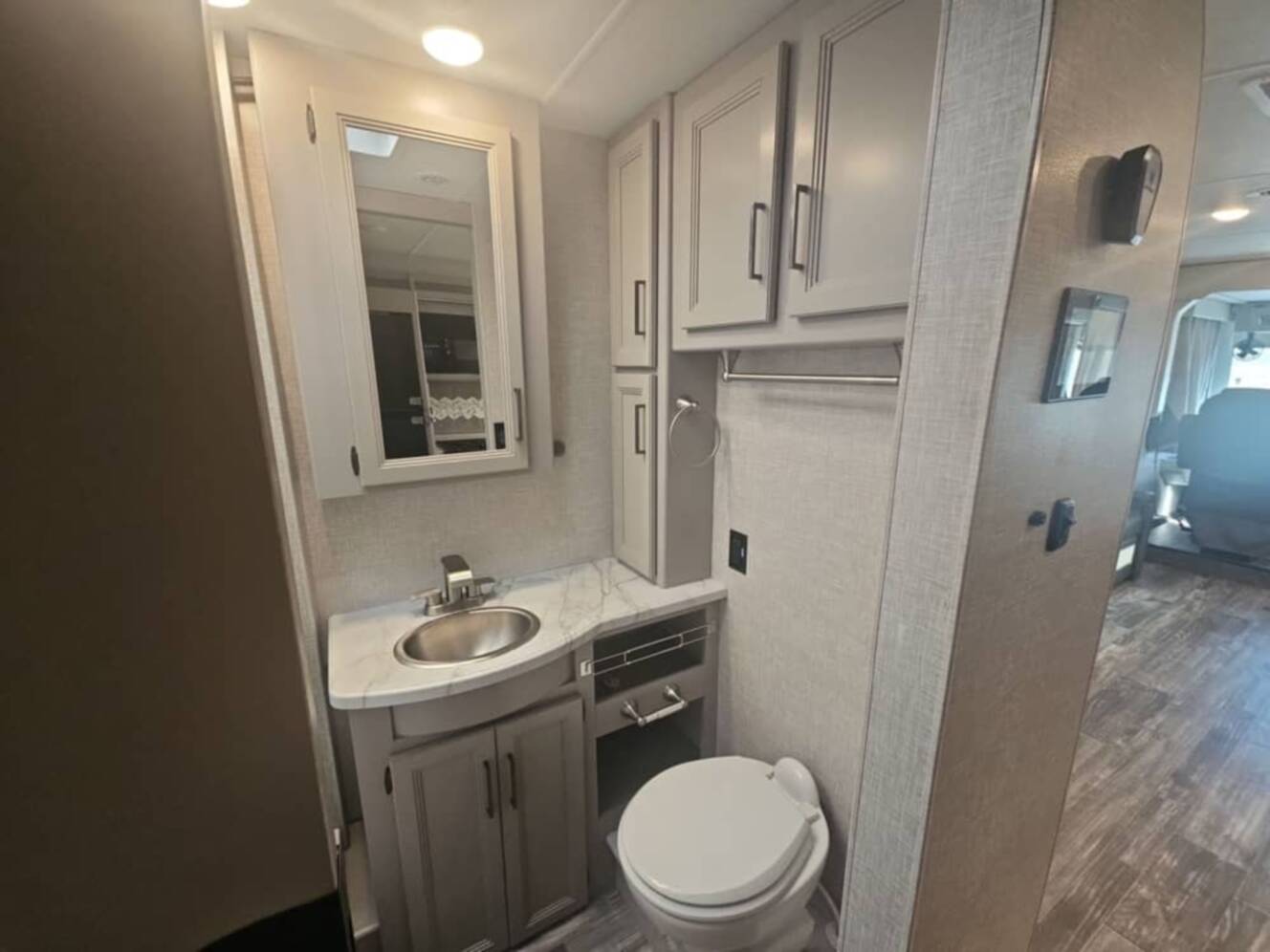 A photo of this 2023 Thor Motor Coach HURRICANE 34R