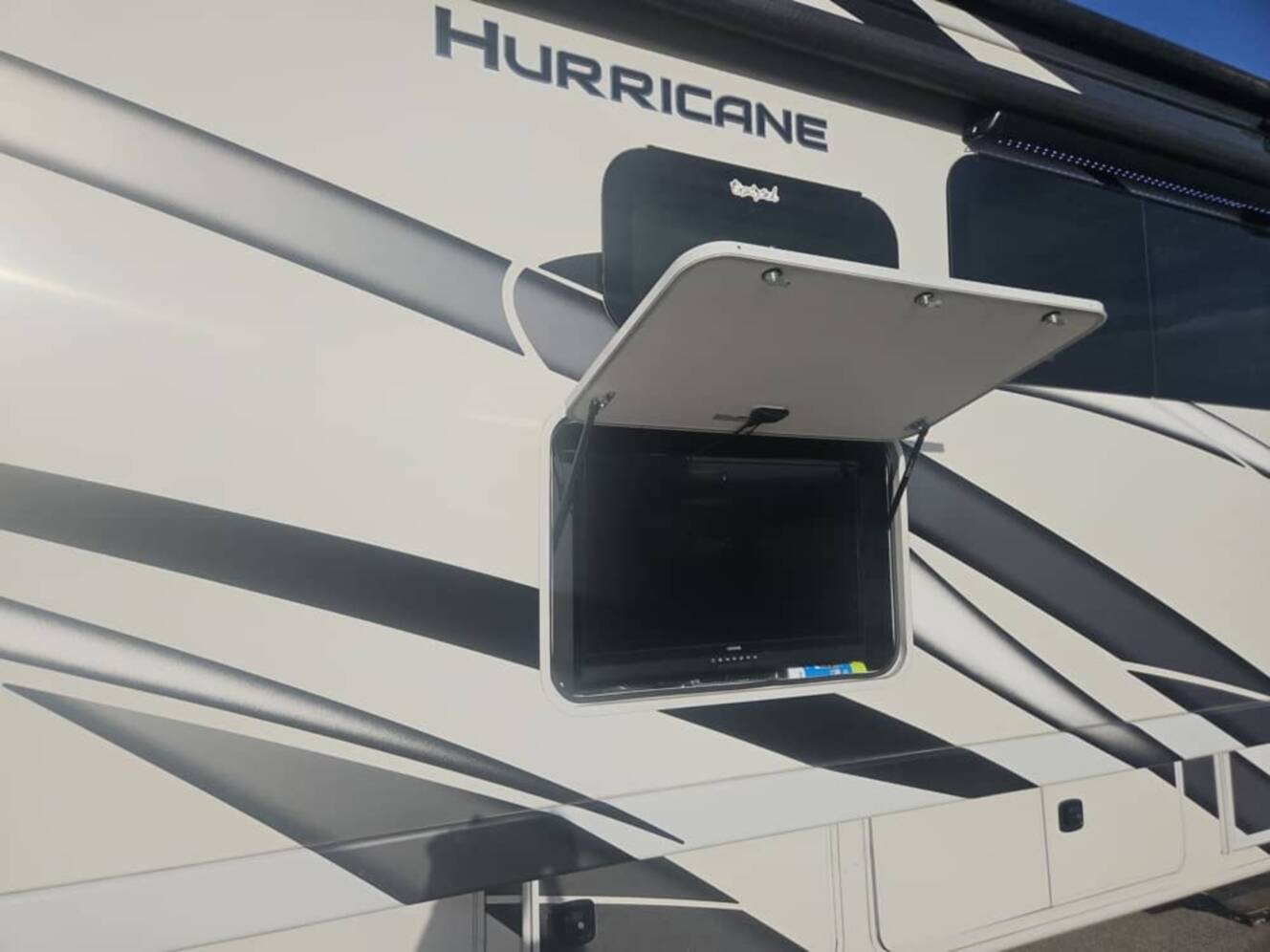 A photo of this 2023 Thor Motor Coach HURRICANE 34R