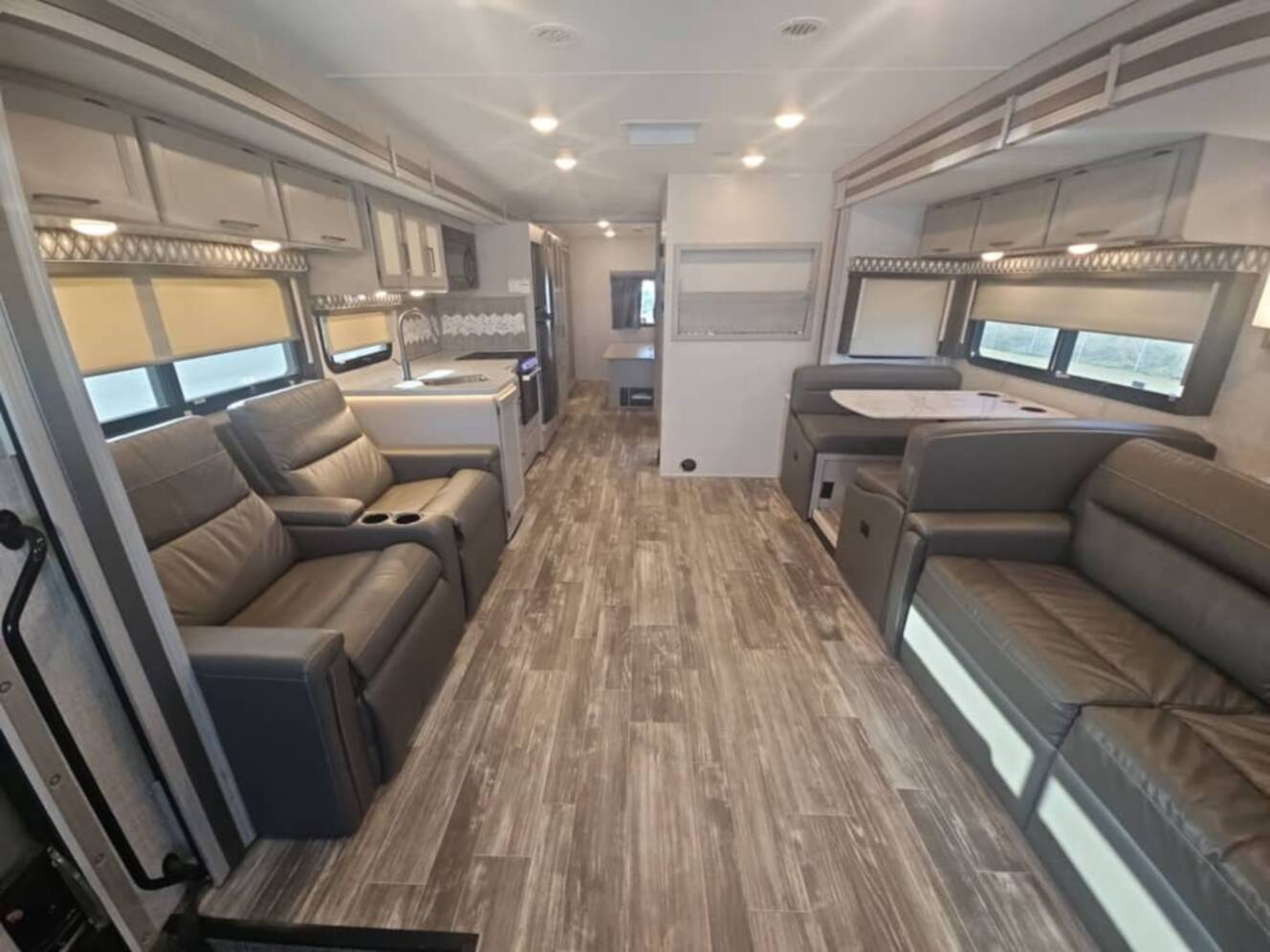 A photo of this 2023 Thor Motor Coach HURRICANE 34R