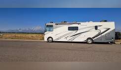 2023 Thor Motor Coach HURRICANE 34R RV