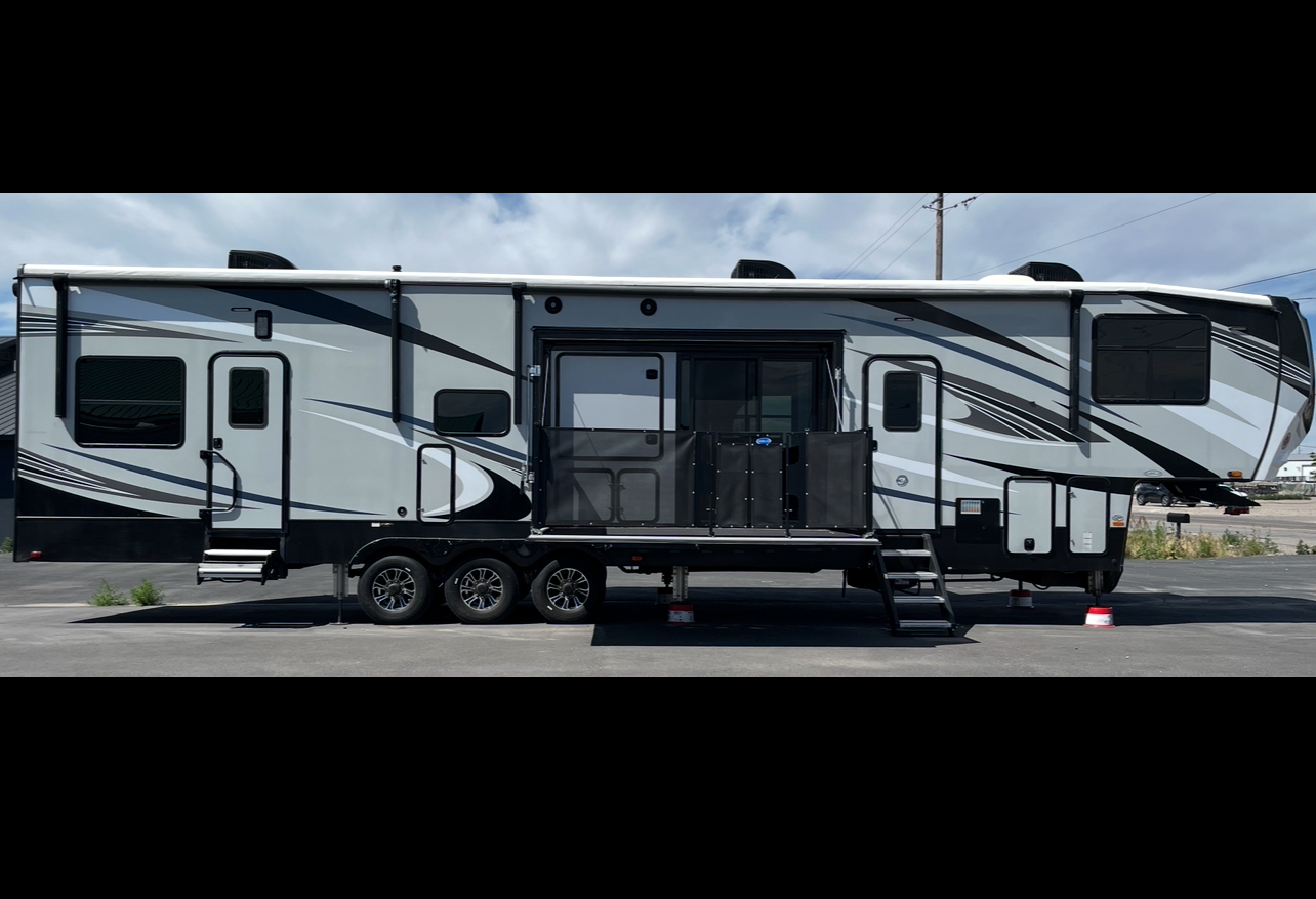2021 Heartland CYCLONE 4270 in idaho falls ID
