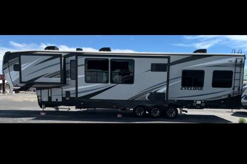 2021 Heartland CYCLONE 4270 in idaho falls ID