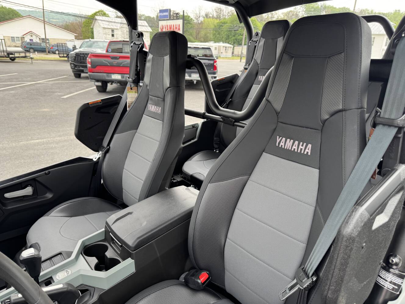 A photo of this 2026 Yamaha Wolverine RMAX4 1000 Compact XT-R