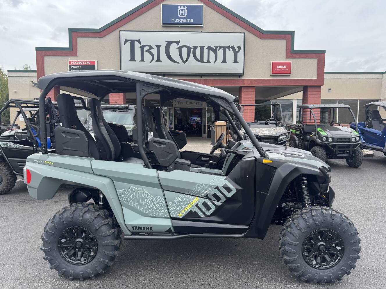 A photo of this 2026 Yamaha Wolverine RMAX4 1000 Compact XT-R