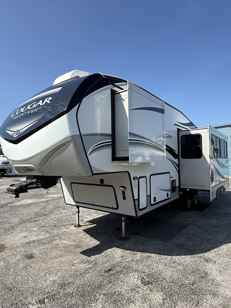 2021 Keystone COUGAR 25RES HALF TON in ormond beach FL