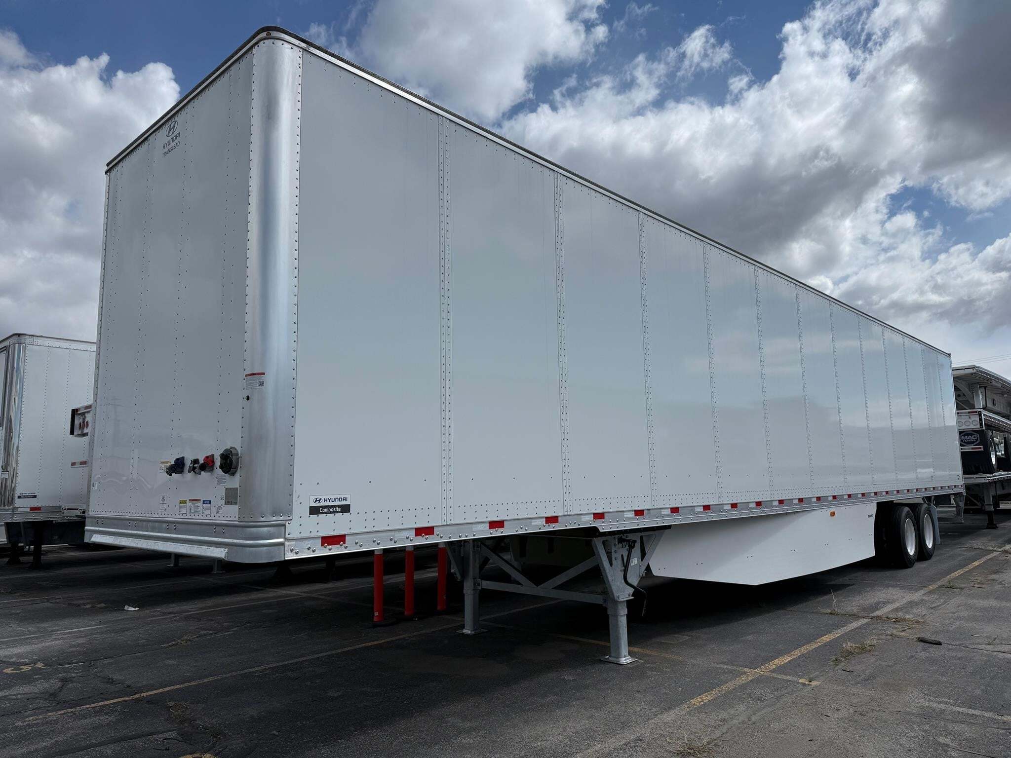 2027 HYUNDAI HT Composites in Salt Lake City, UT