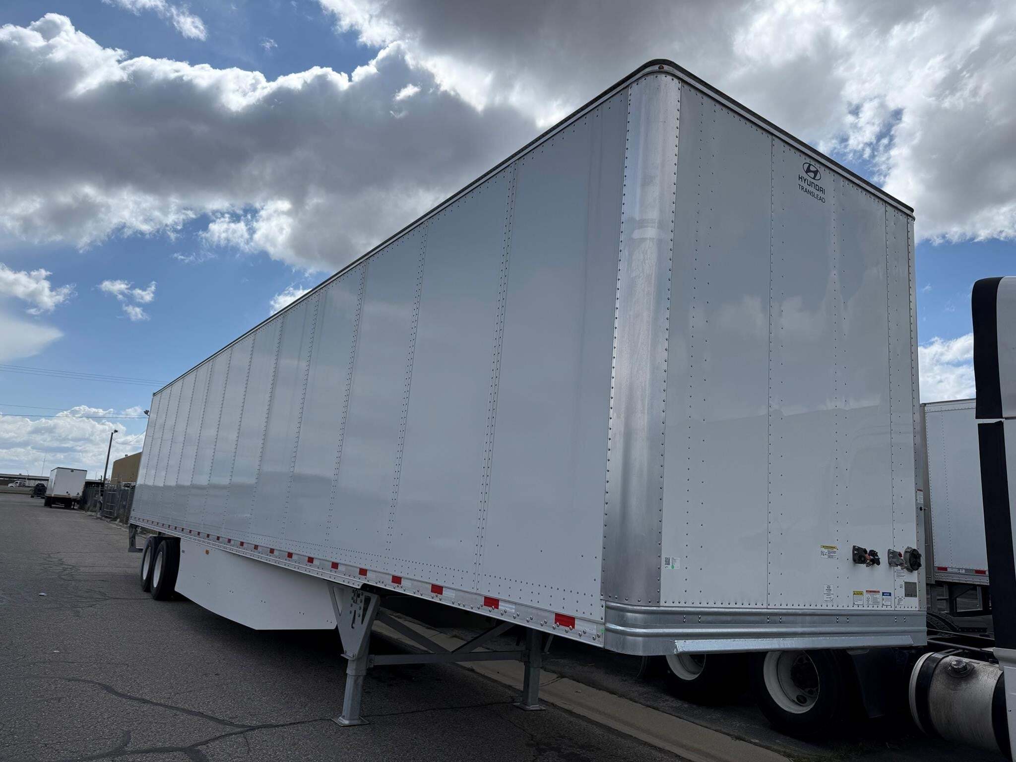 2027 HYUNDAI HT Composites in Salt Lake City, UT