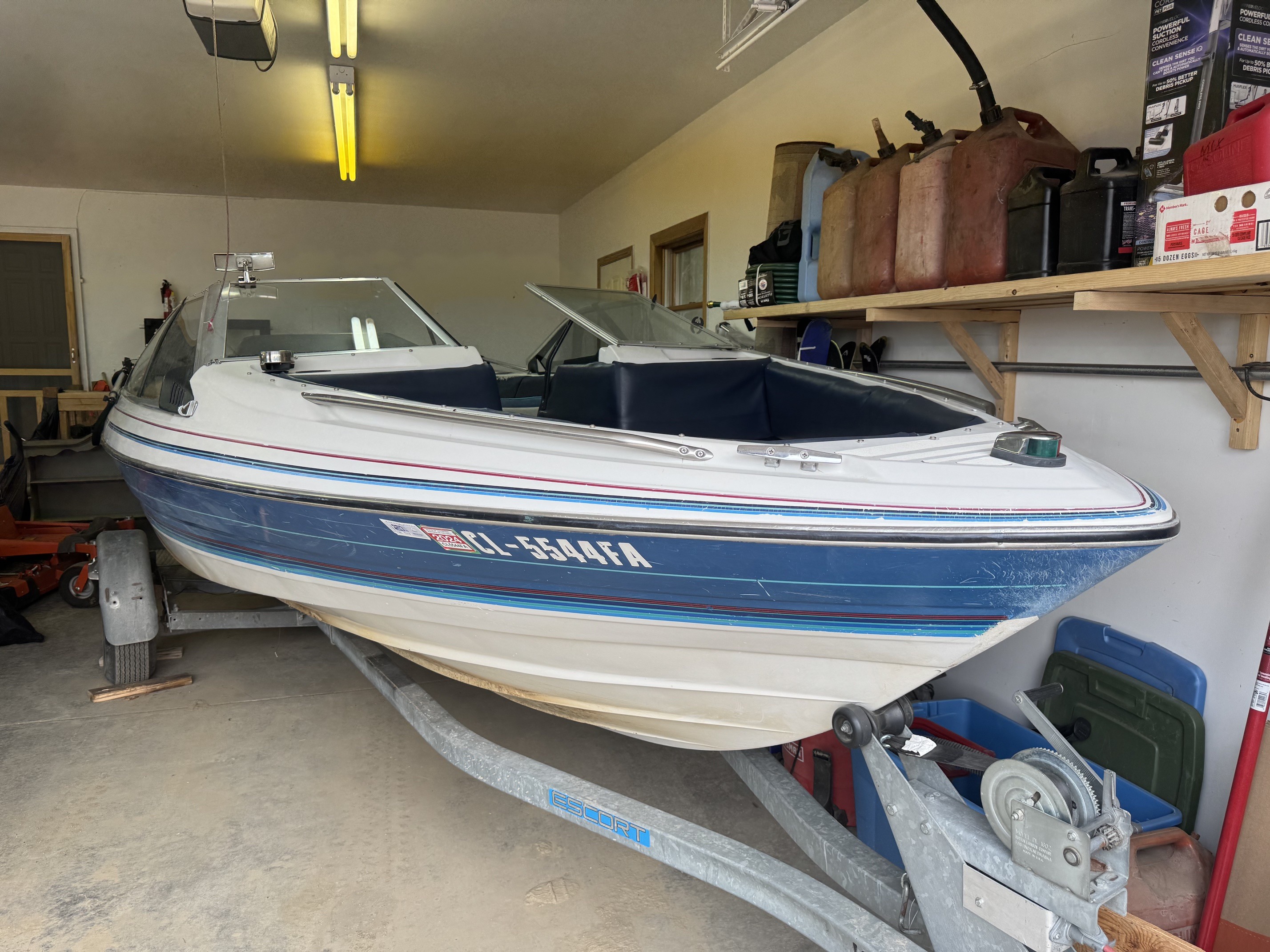 1988 Bayliner 1950 Capri Bowrider in granby CO