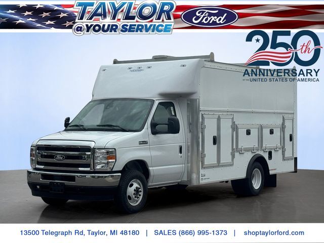 2026 FORD ECONOLINE in Taylor, MI