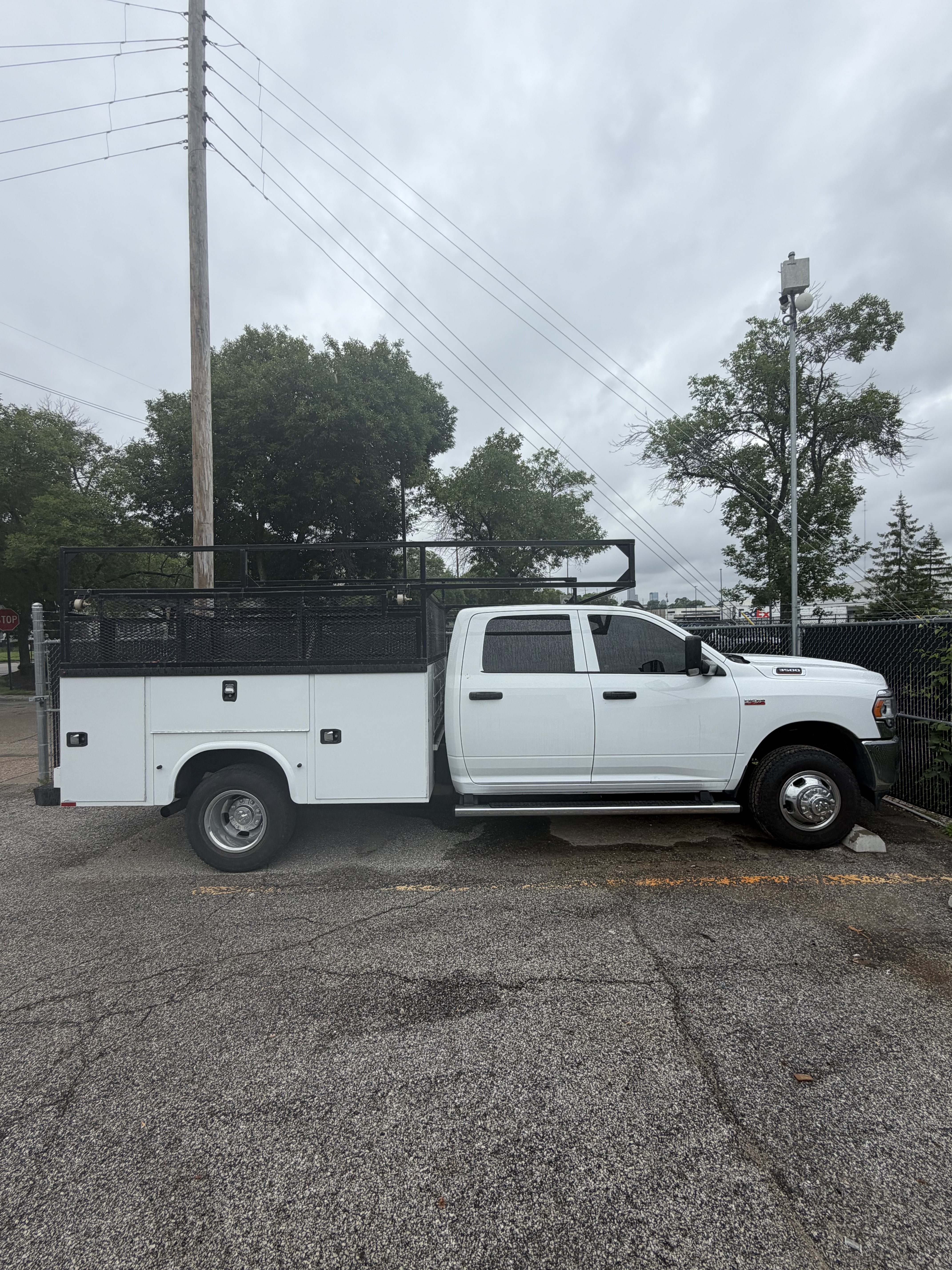 2022 DODGE RAM 3500 SLT in Indianapolis, IN