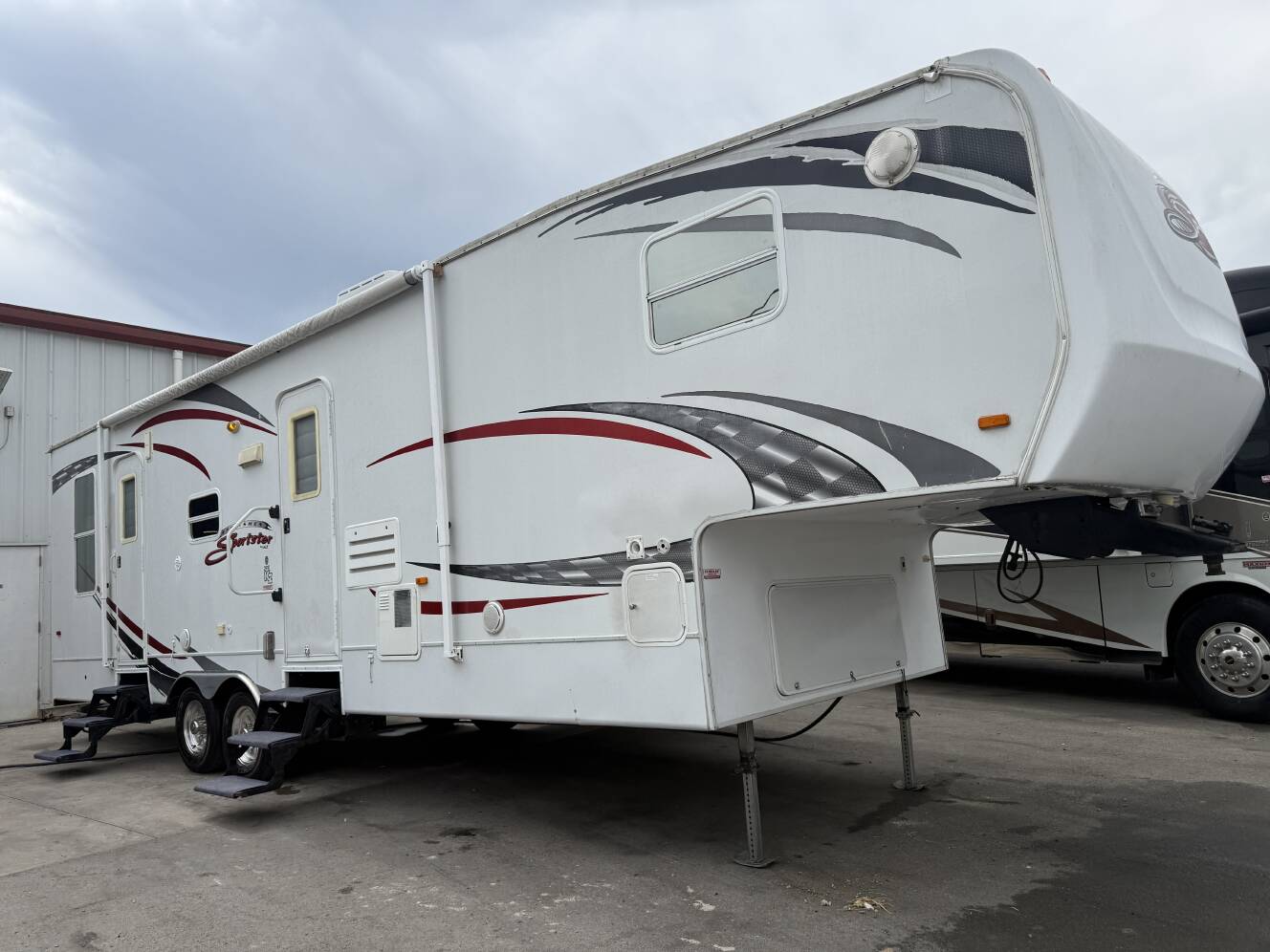 A photo of this 2009 K-Z SPORTSMEN SPORTSTER 2910