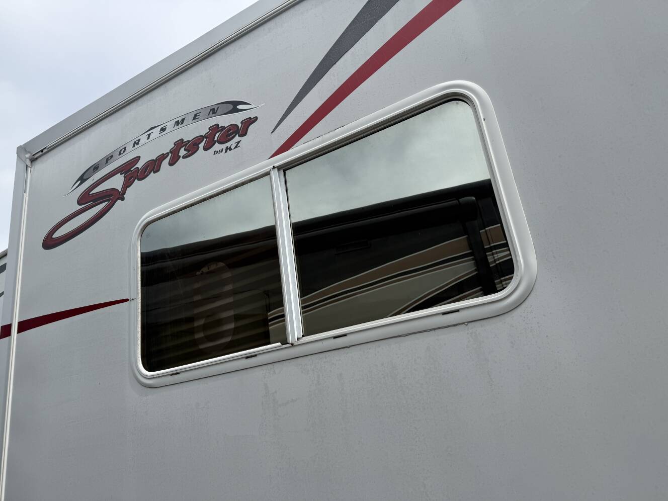 A photo of this 2009 K-Z SPORTSMEN SPORTSTER 2910