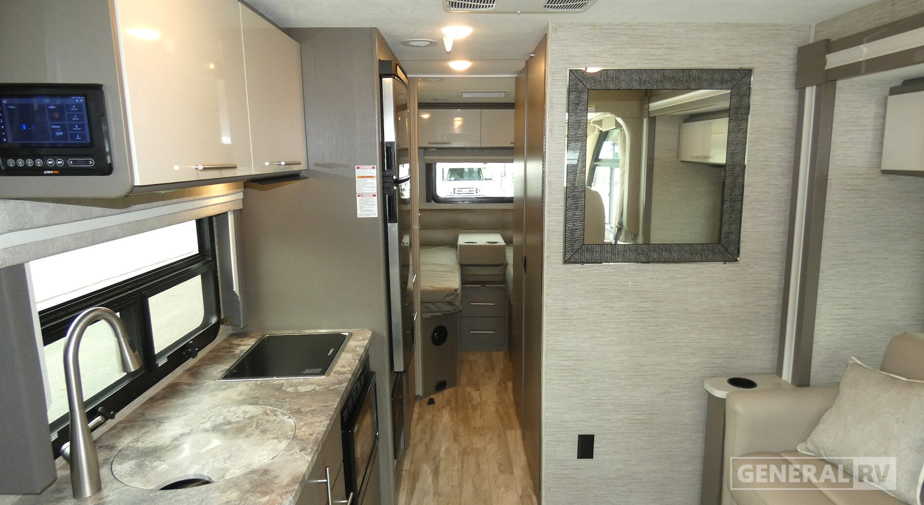2022 Thor Motor Coach AXIS 24.1 in wayland MI