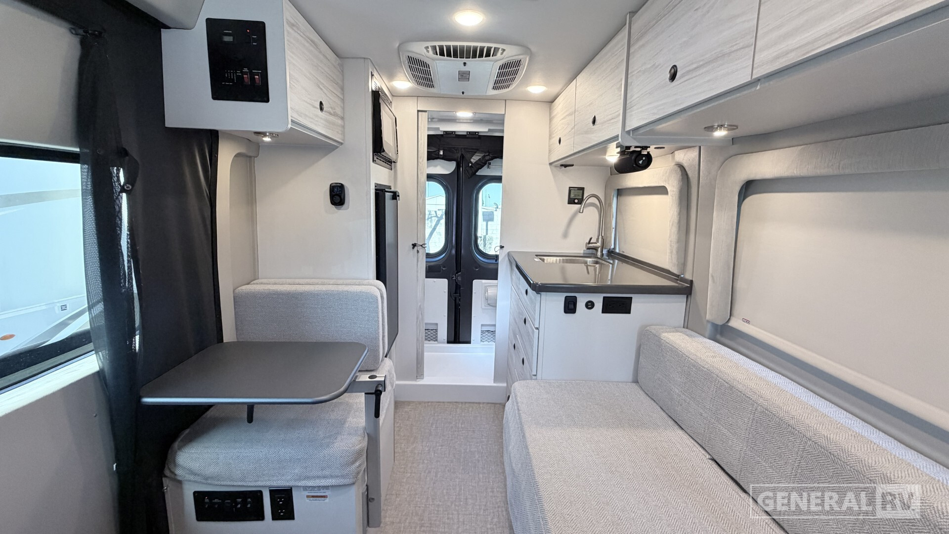 2025 Entegra Coach ARC 18C in mesa AZ