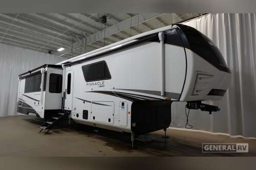 2027 Jayco PINNACLE 38FBRK in brownstown MI