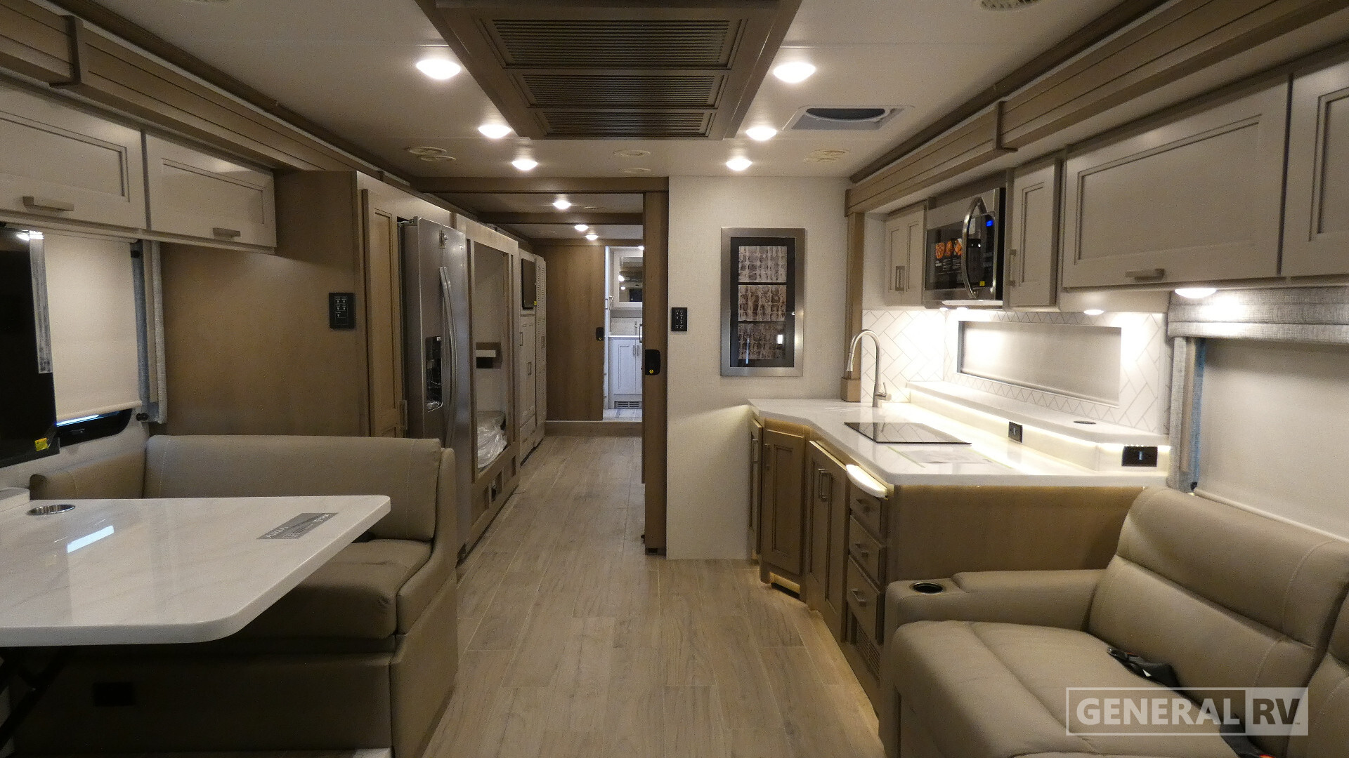 2027 Thor Motor Coach ARIA 4000 in wixom MI