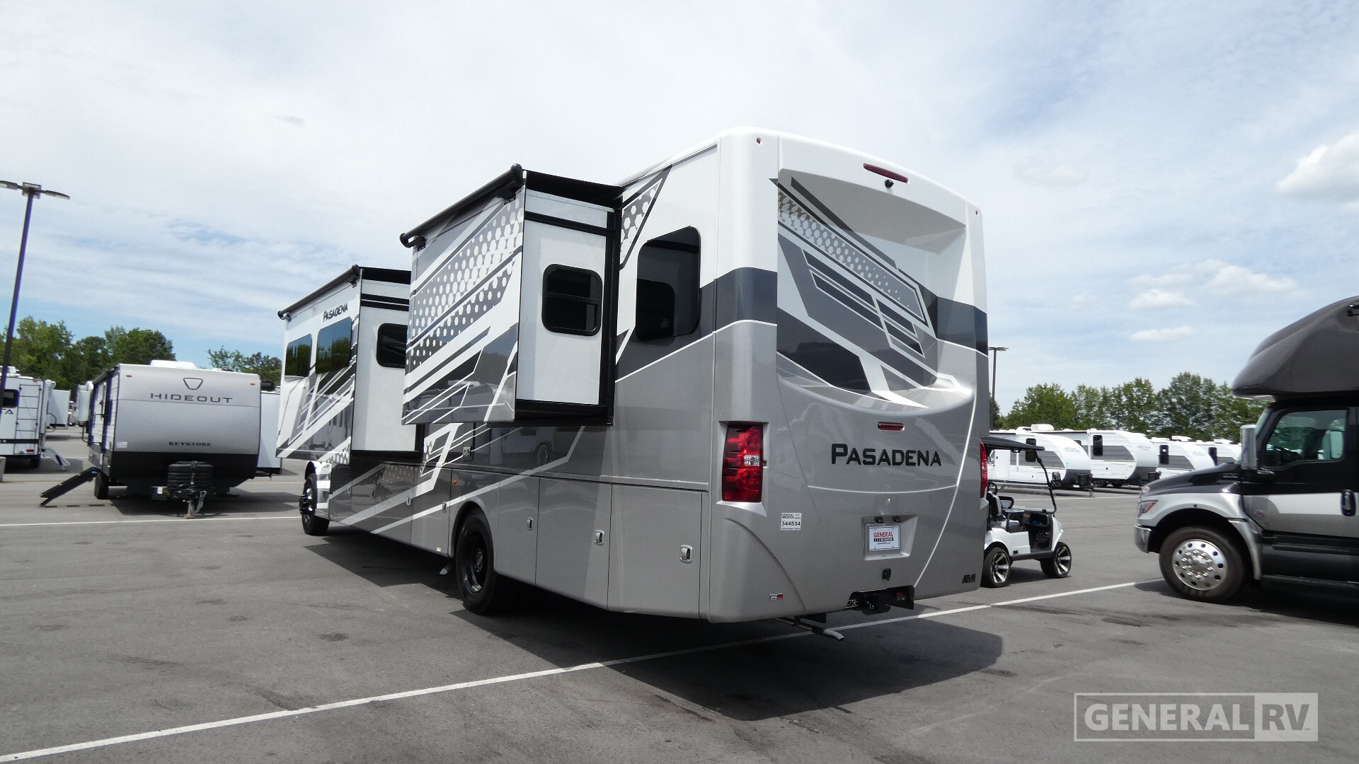 2027 Thor Motor Coach PASADENA 38DX in salisbury NC