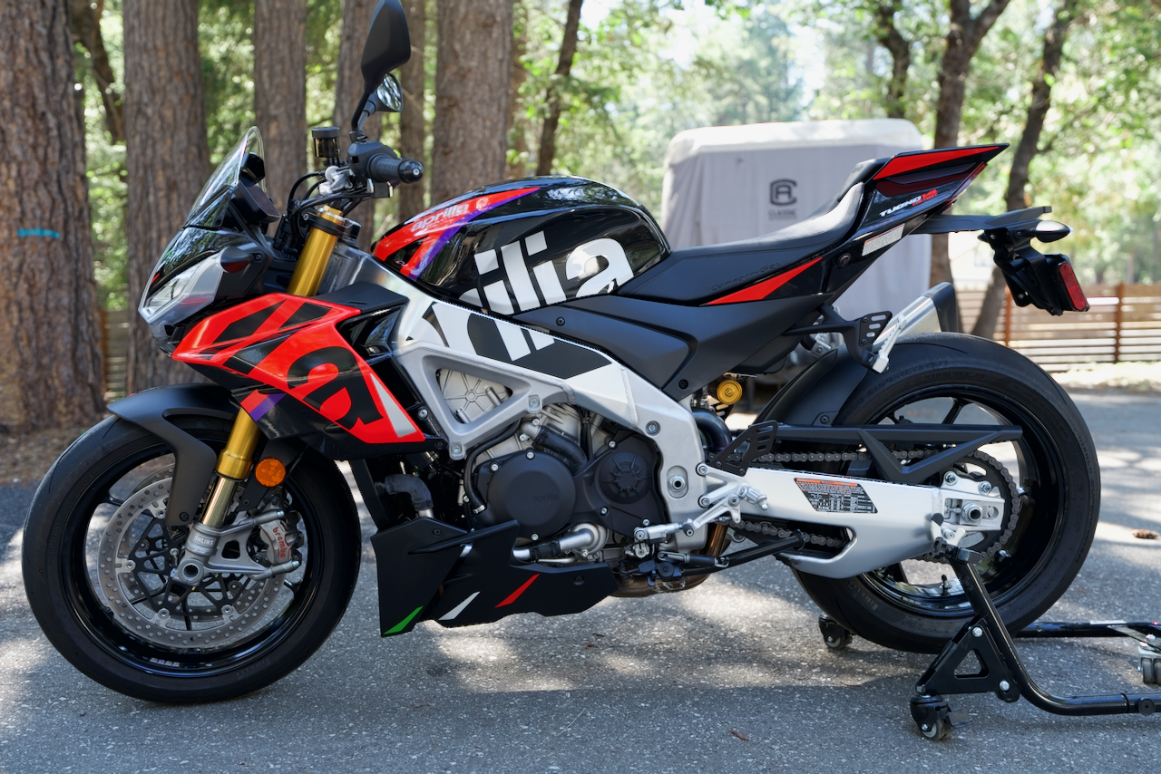 2023 Aprilia TUONO V4 1100 FACTORY Sportbike motorcycle