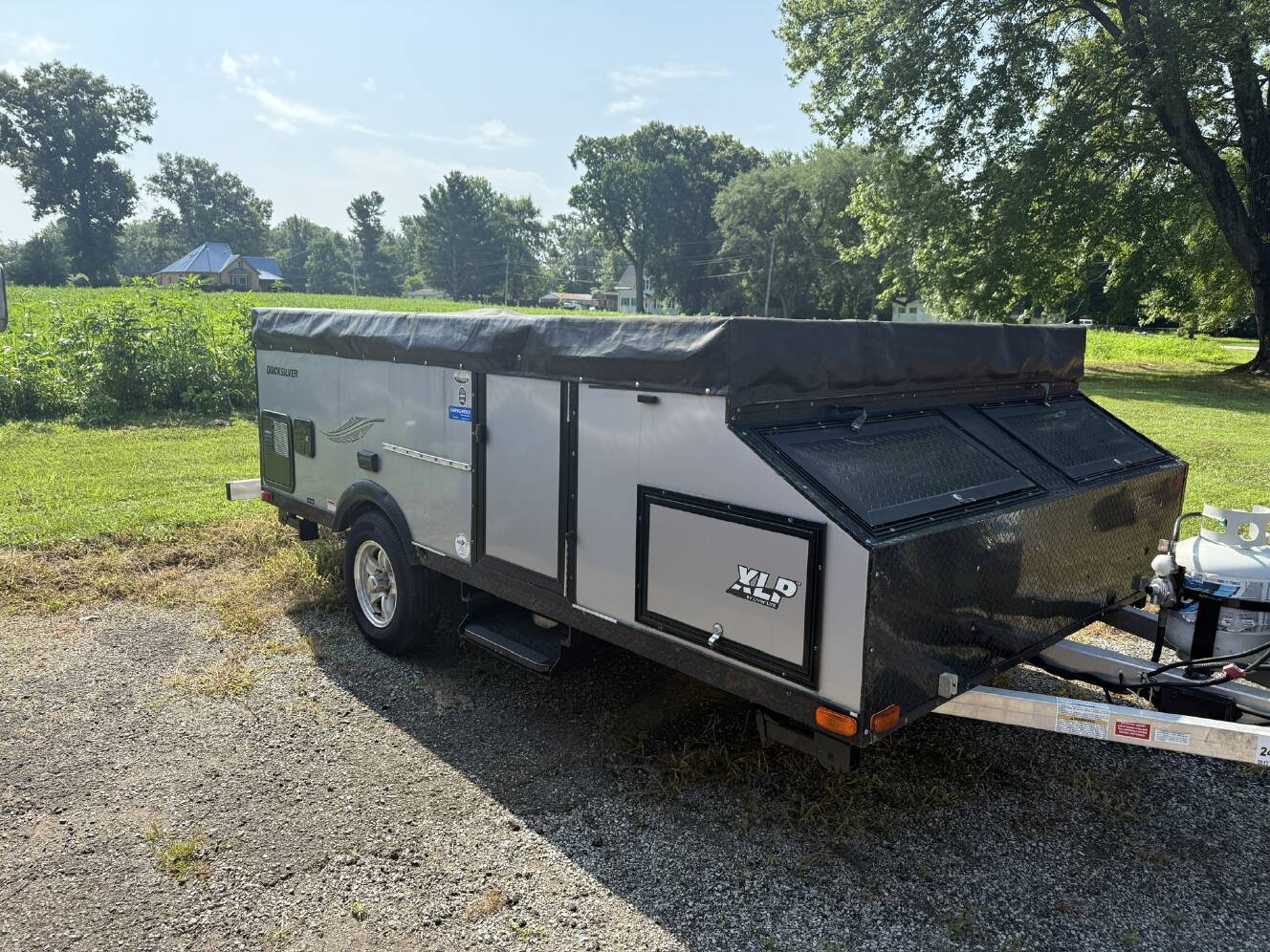 A photo of this 2017 Livin' Lite QUICKSILVER 14XLP