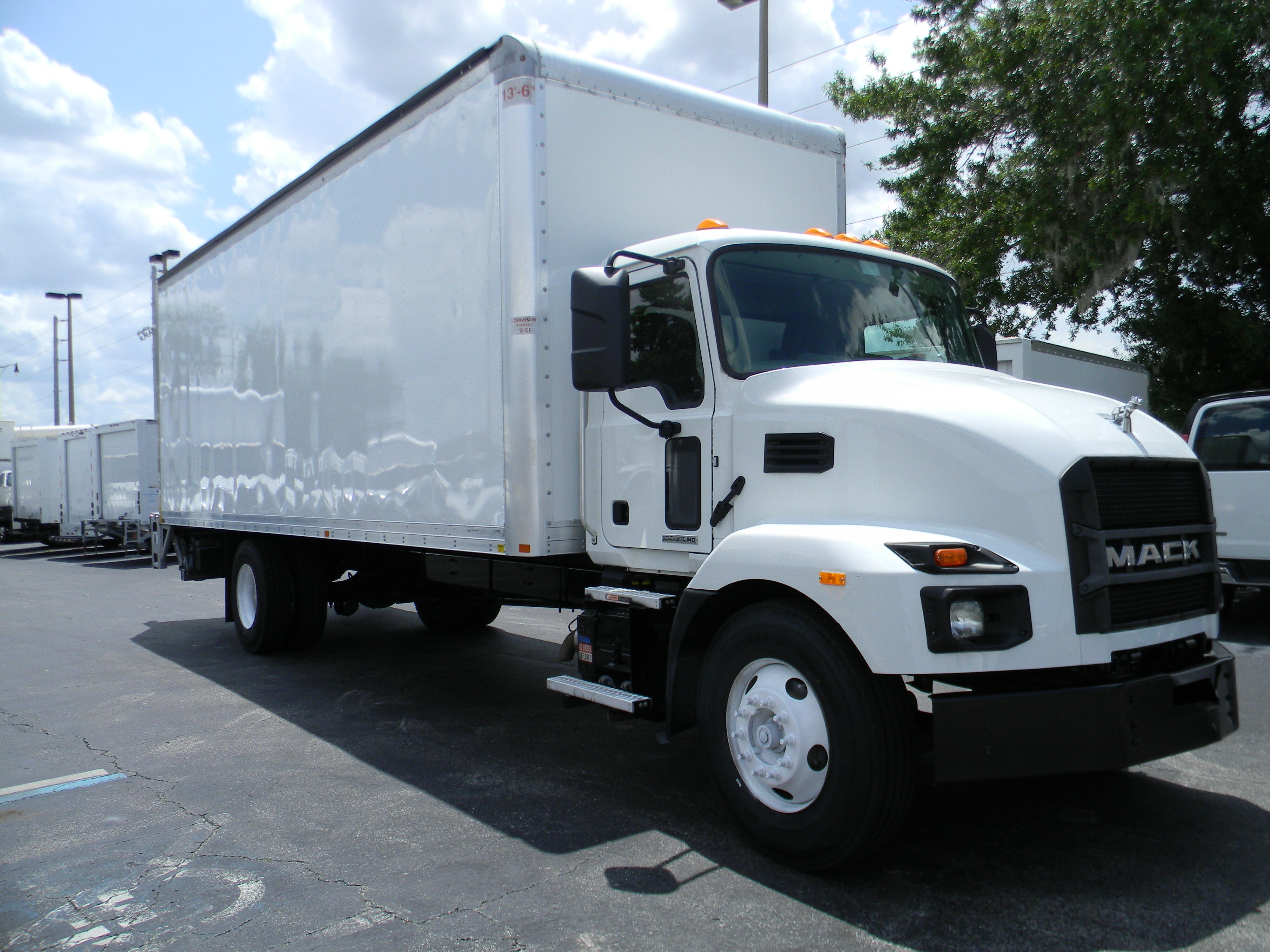 2023 MACK MD6 in Sanford, FL