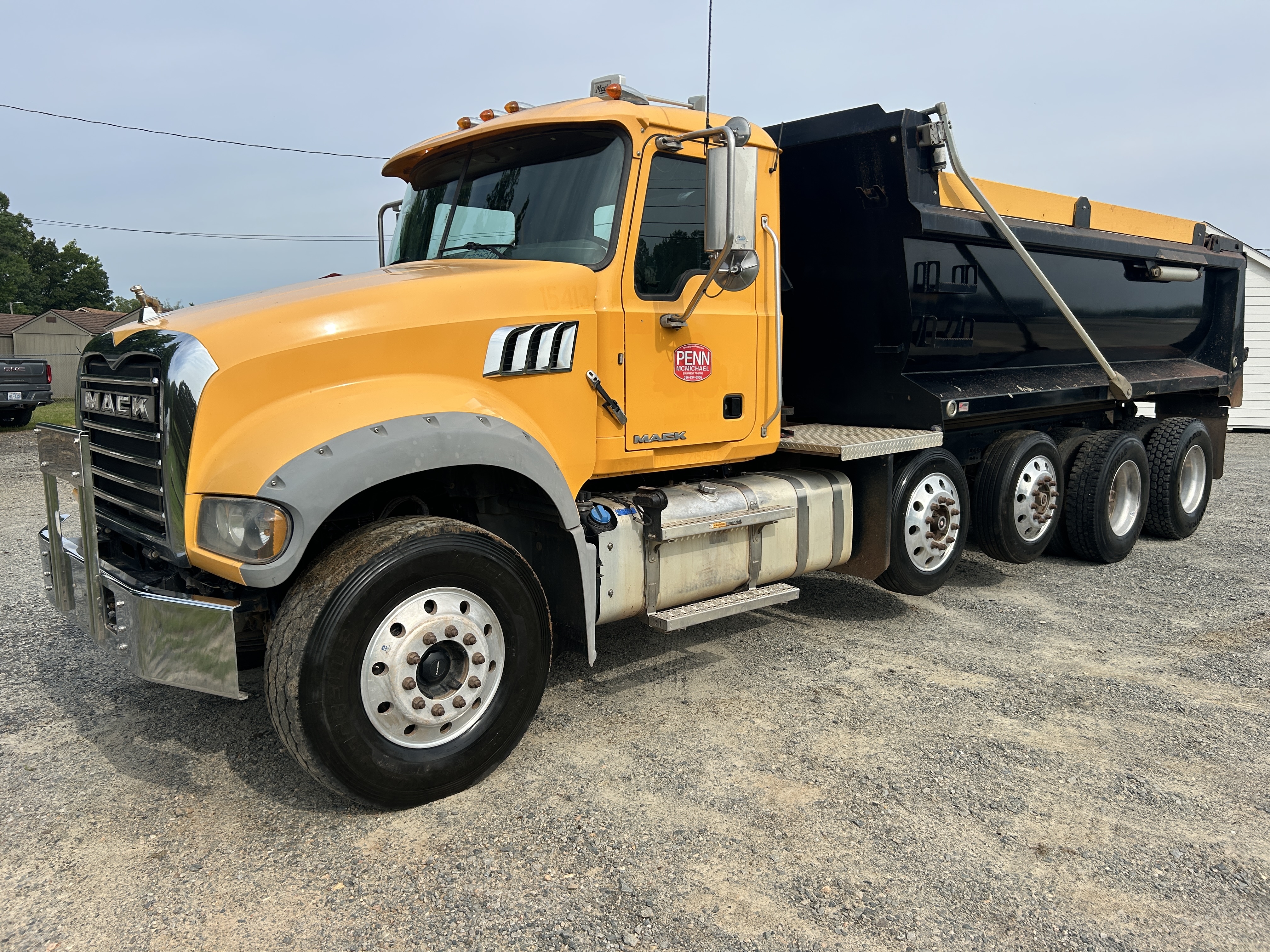 2018 MACK Granite GU713 Quad Axle Dump Truck Automatic in Reidsville, NC