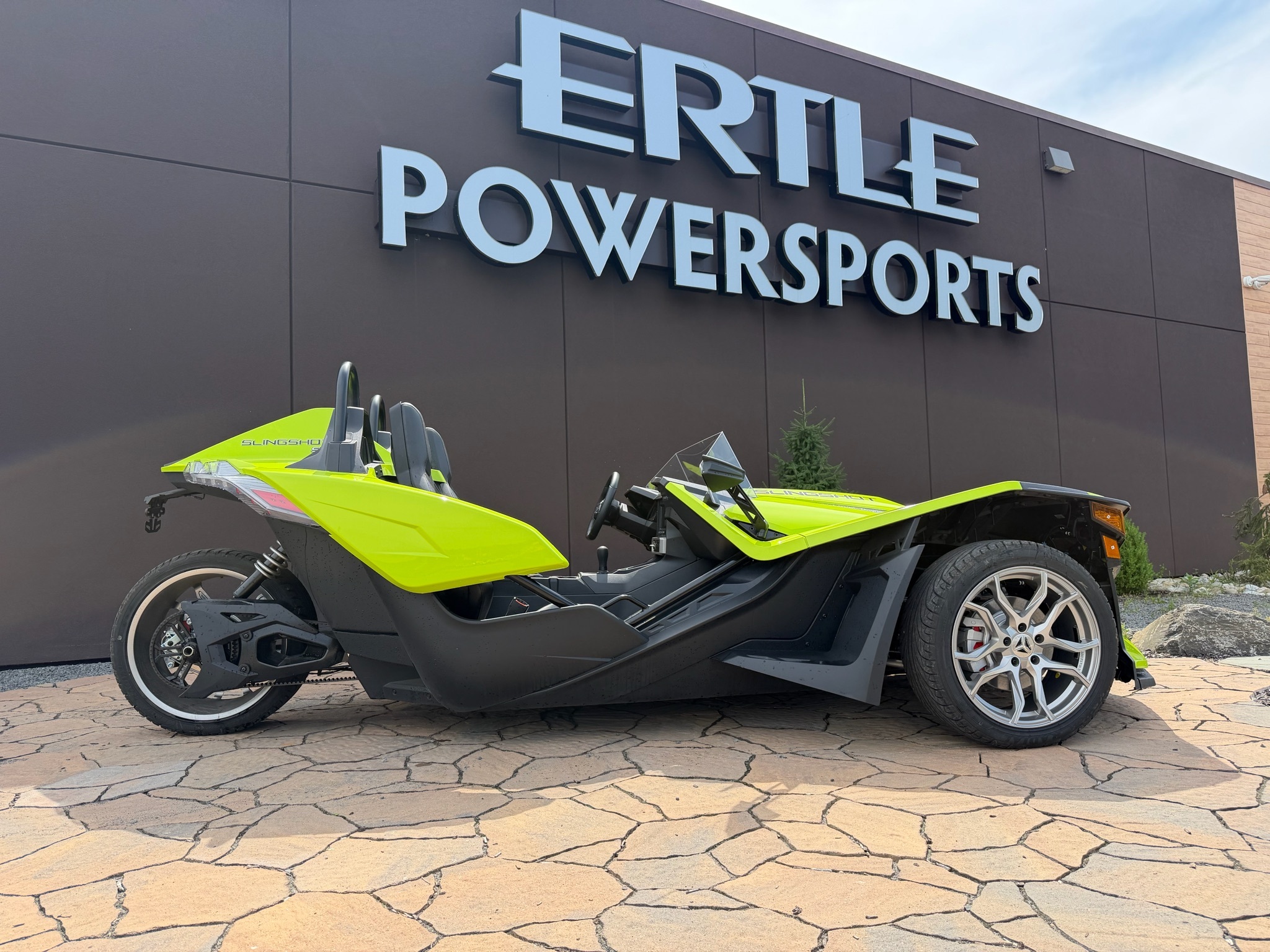 2023 Polaris SLINGSHOT in Bartonsville, PA