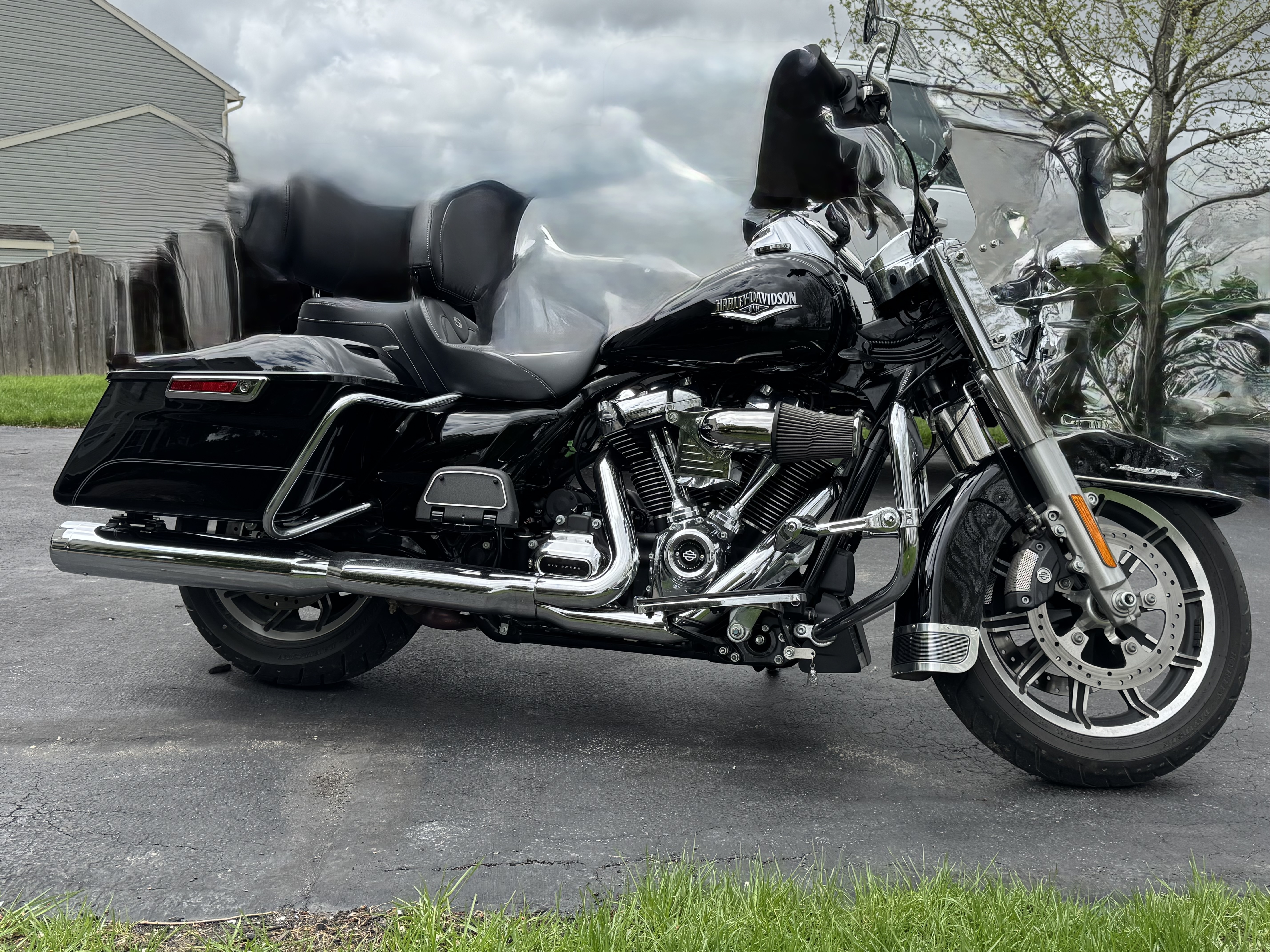 2017 Harley-Davidson ROAD KING BASE BASE in Chittenango, NY