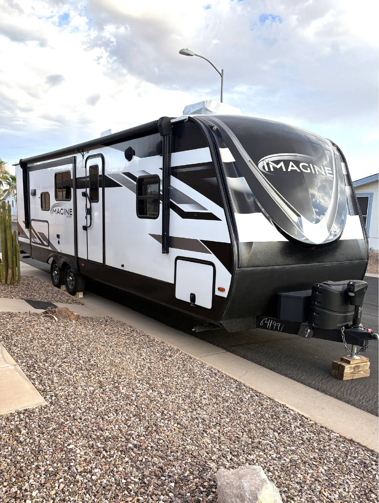 A photo of this 2023 Grand Design IMAGINE 2670MK