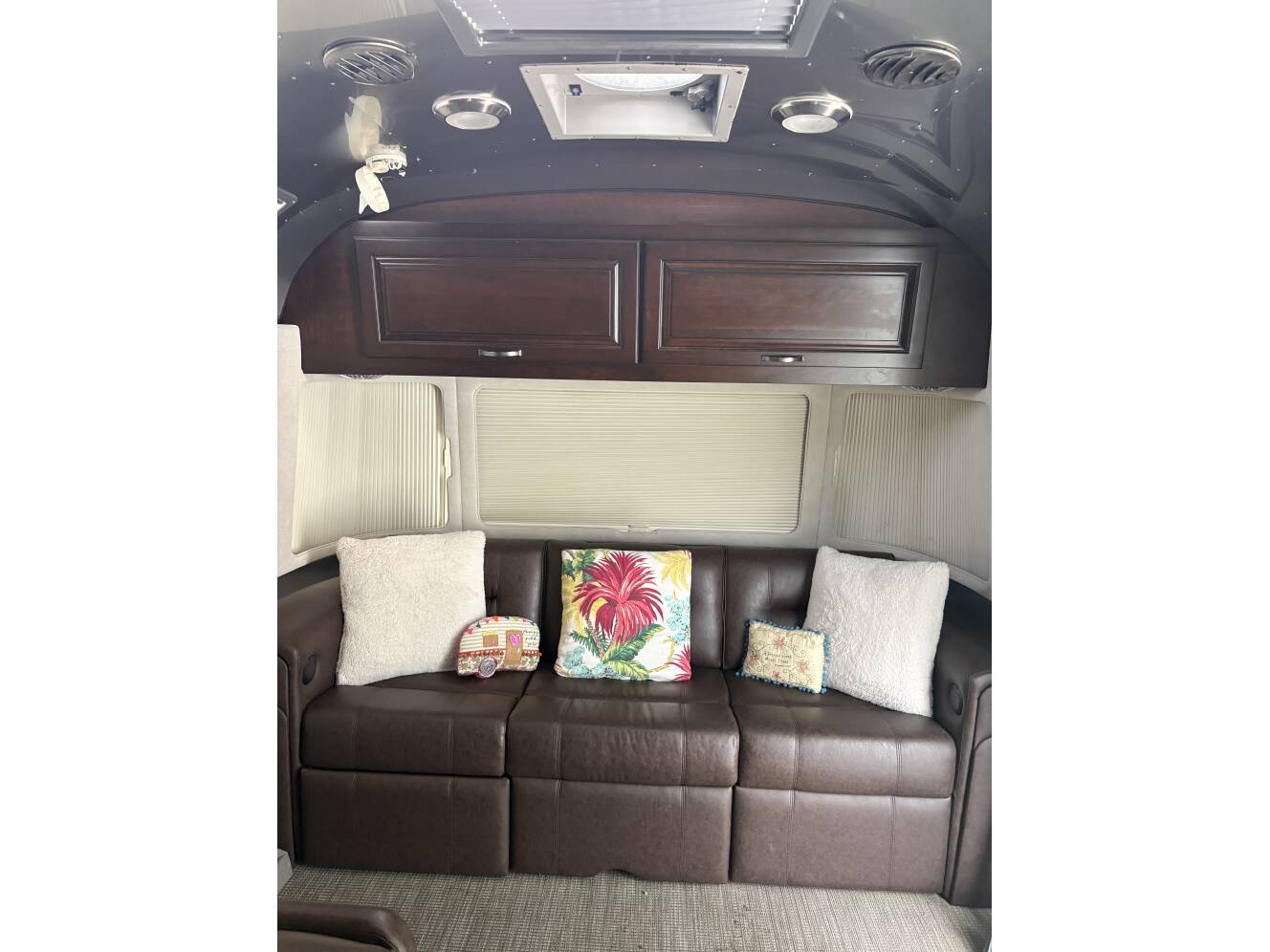 A photo of this 2016 Airstream CLASSIC 30