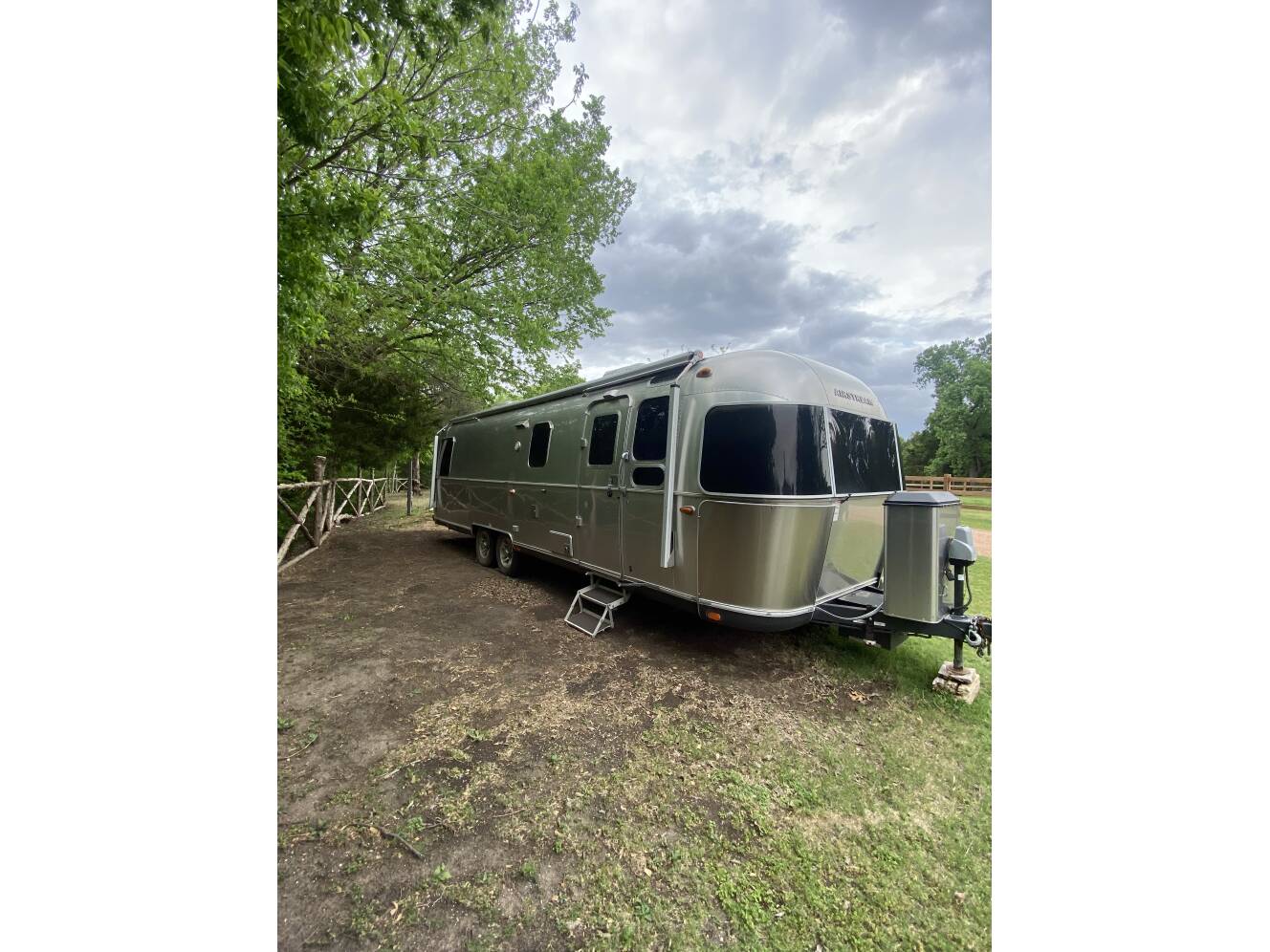 A photo of this 2016 Airstream CLASSIC 30