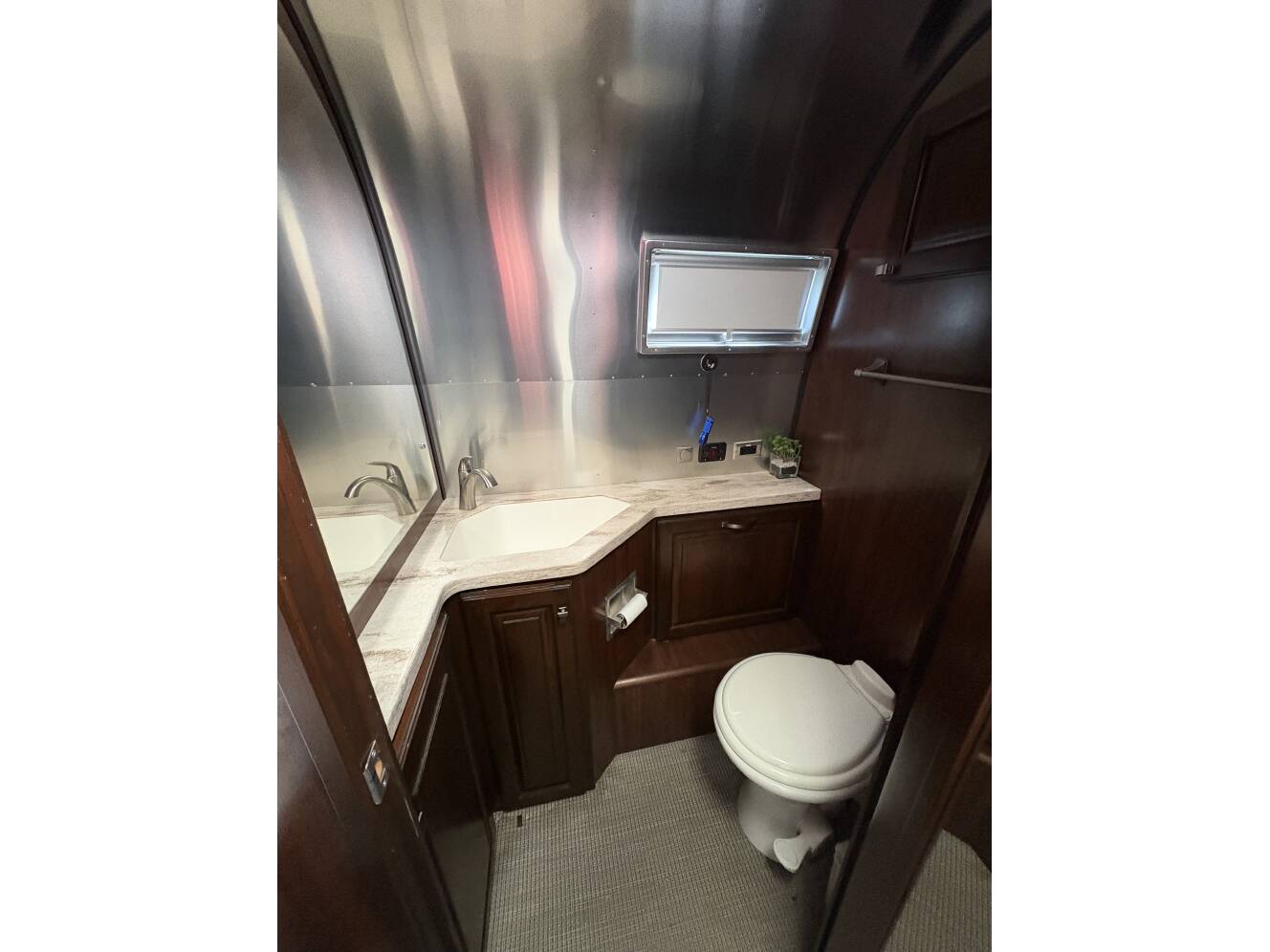 A photo of this 2016 Airstream CLASSIC 30