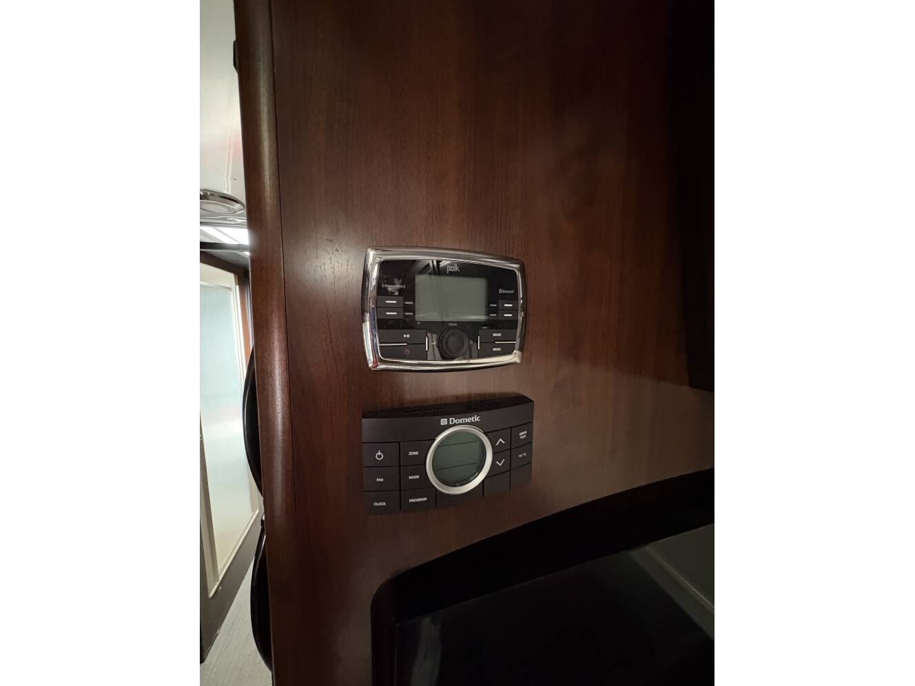 A photo of this 2016 Airstream CLASSIC 30