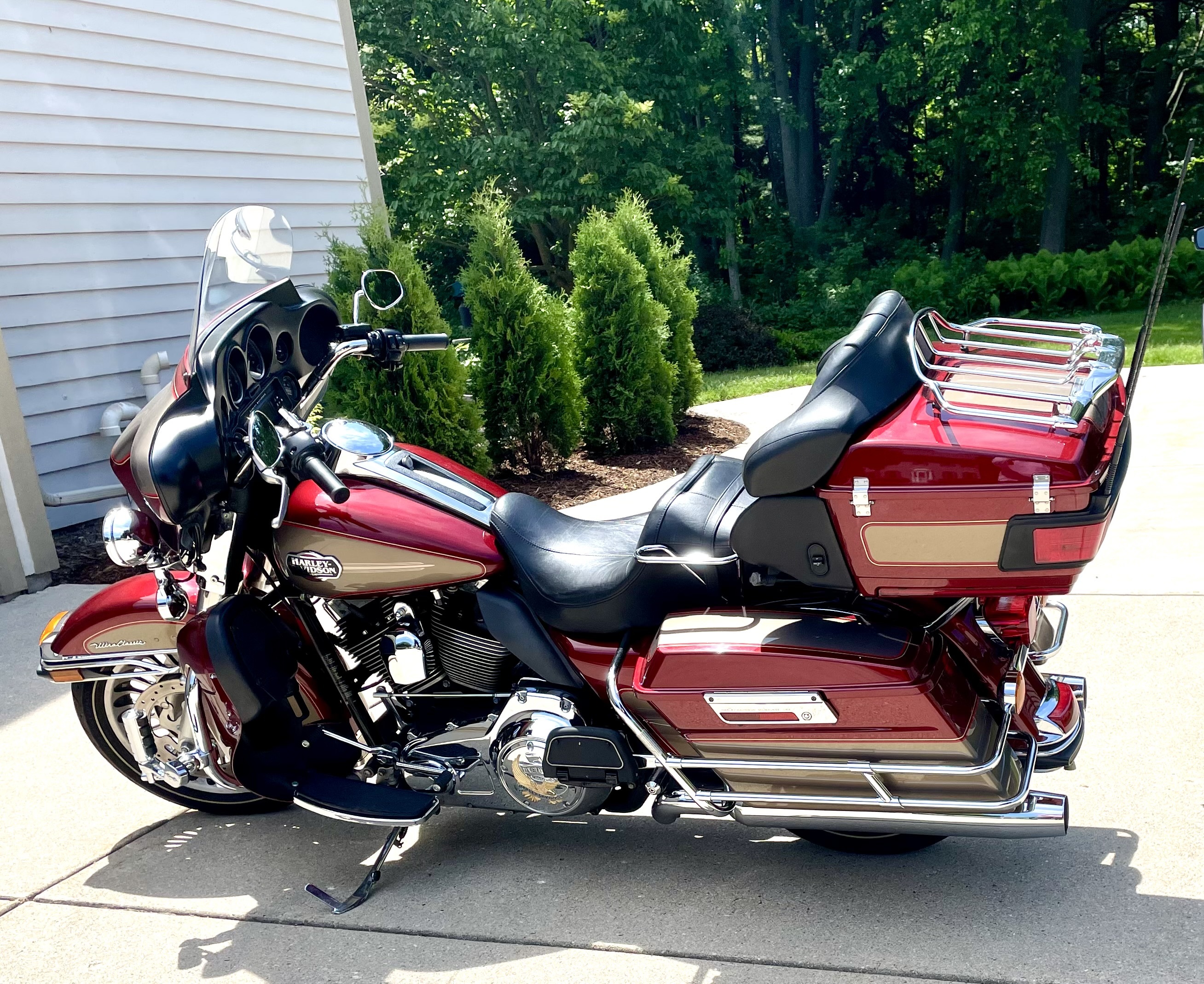 2009 Harley-Davidson Classic Flhtcutg in Grafton, WI