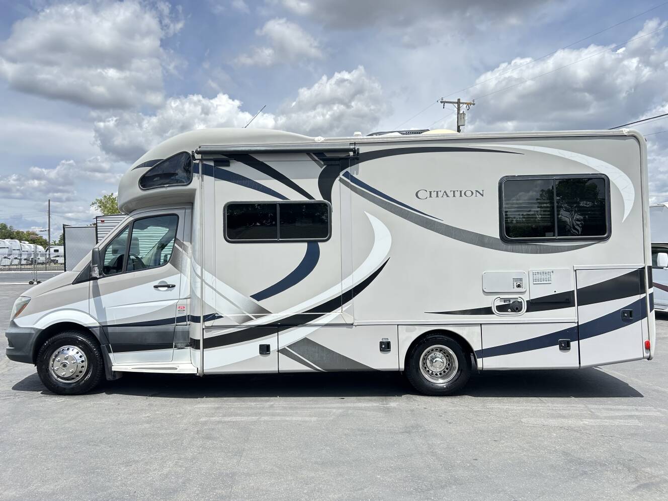 A photo of this 2014 Thor Motor Coach citation 24s