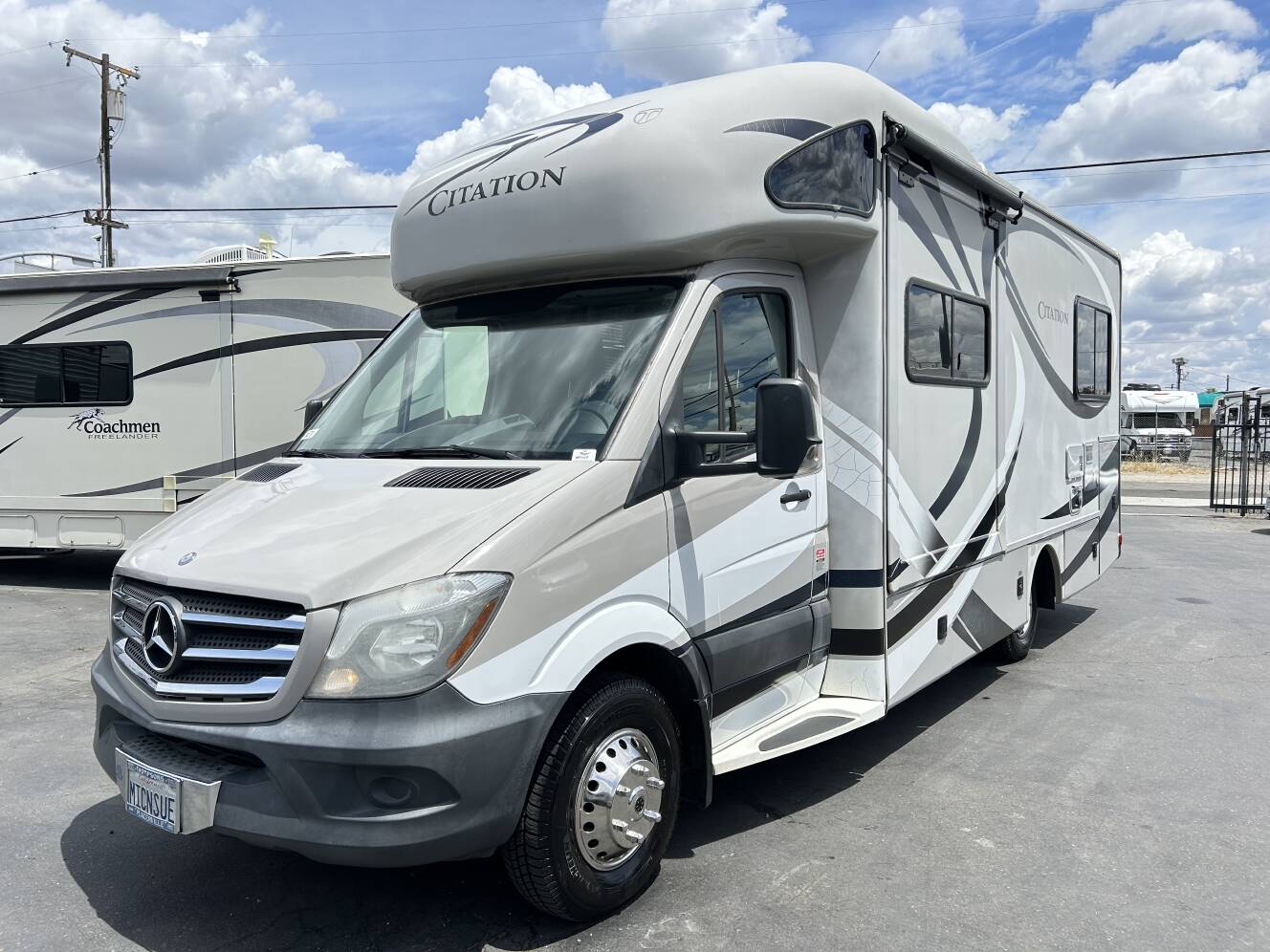 A photo of this 2014 Thor Motor Coach citation 24s
