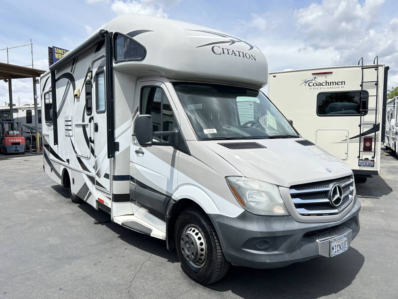 A photo of this 2014 Thor Motor Coach citation 24s