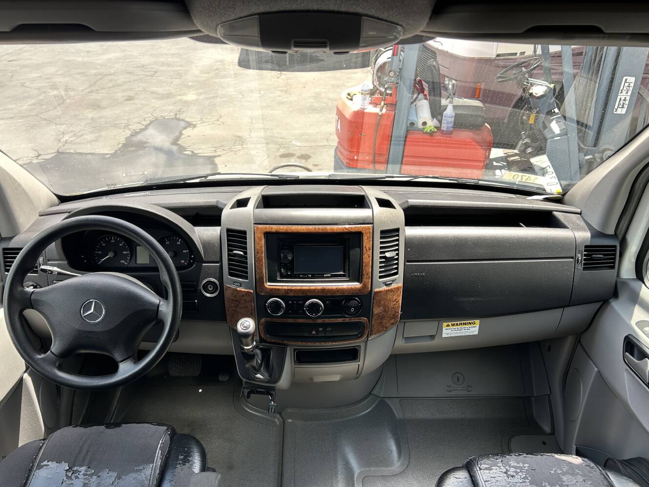 A photo of this 2014 Thor Motor Coach citation 24s