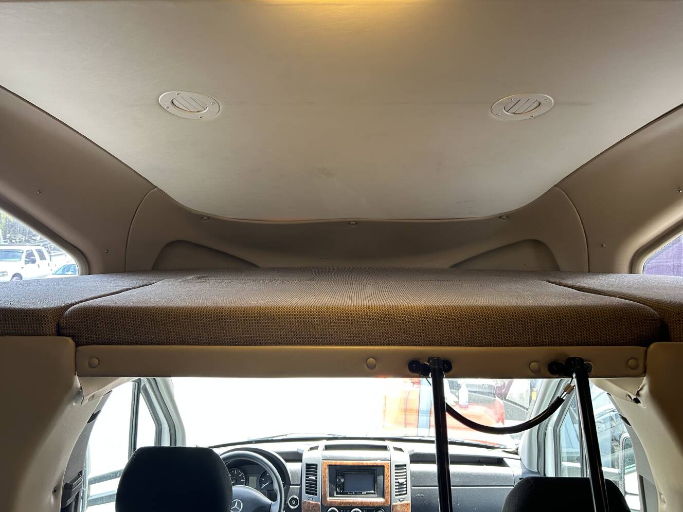 A photo of this 2014 Thor Motor Coach citation 24s