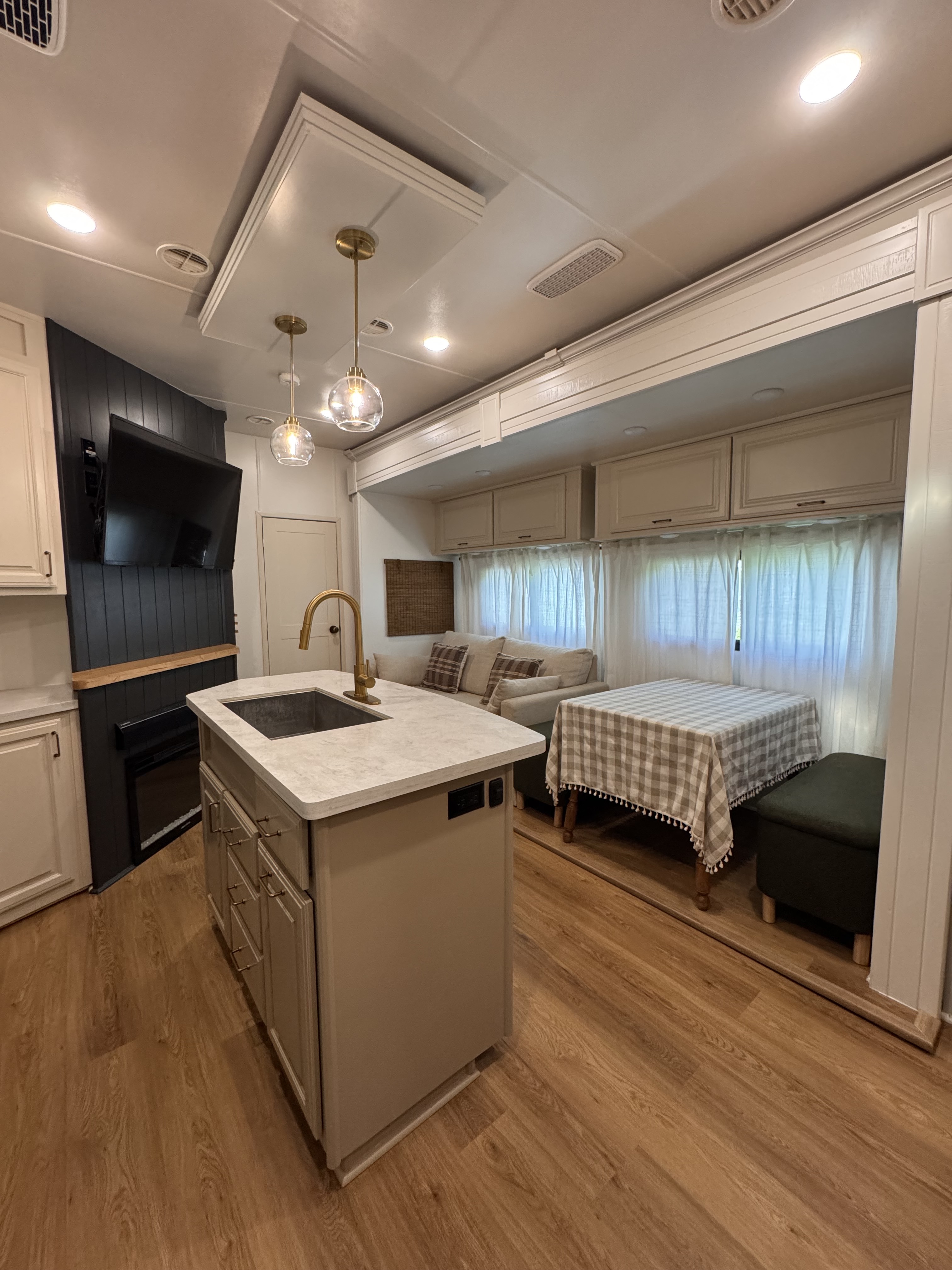 2022 Highland Ridge OPEN RANGE 395BHS RV