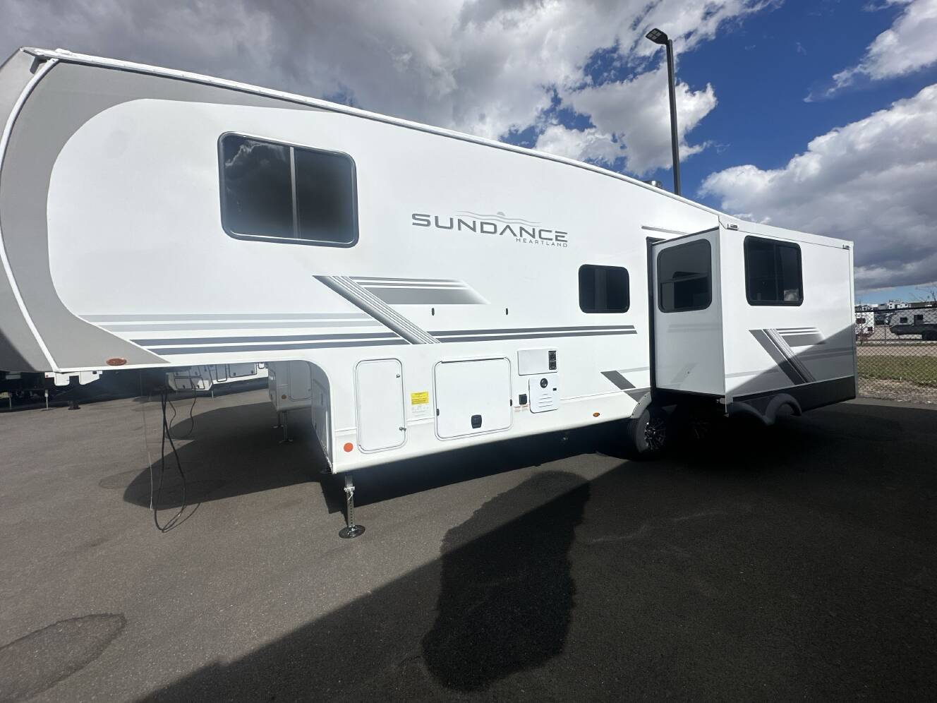 A photo of this 2026 Heartland SUNDANCE 27MLOK