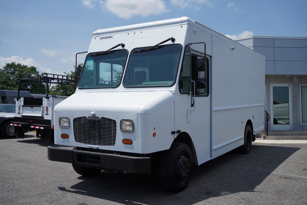 2021 FREIGHTLINER MT45G CHASSIS DELIVERY in Langhorne, PA