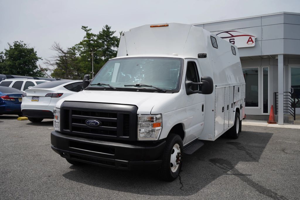 2018 FORD ECONOLINE in Langhorne, PA