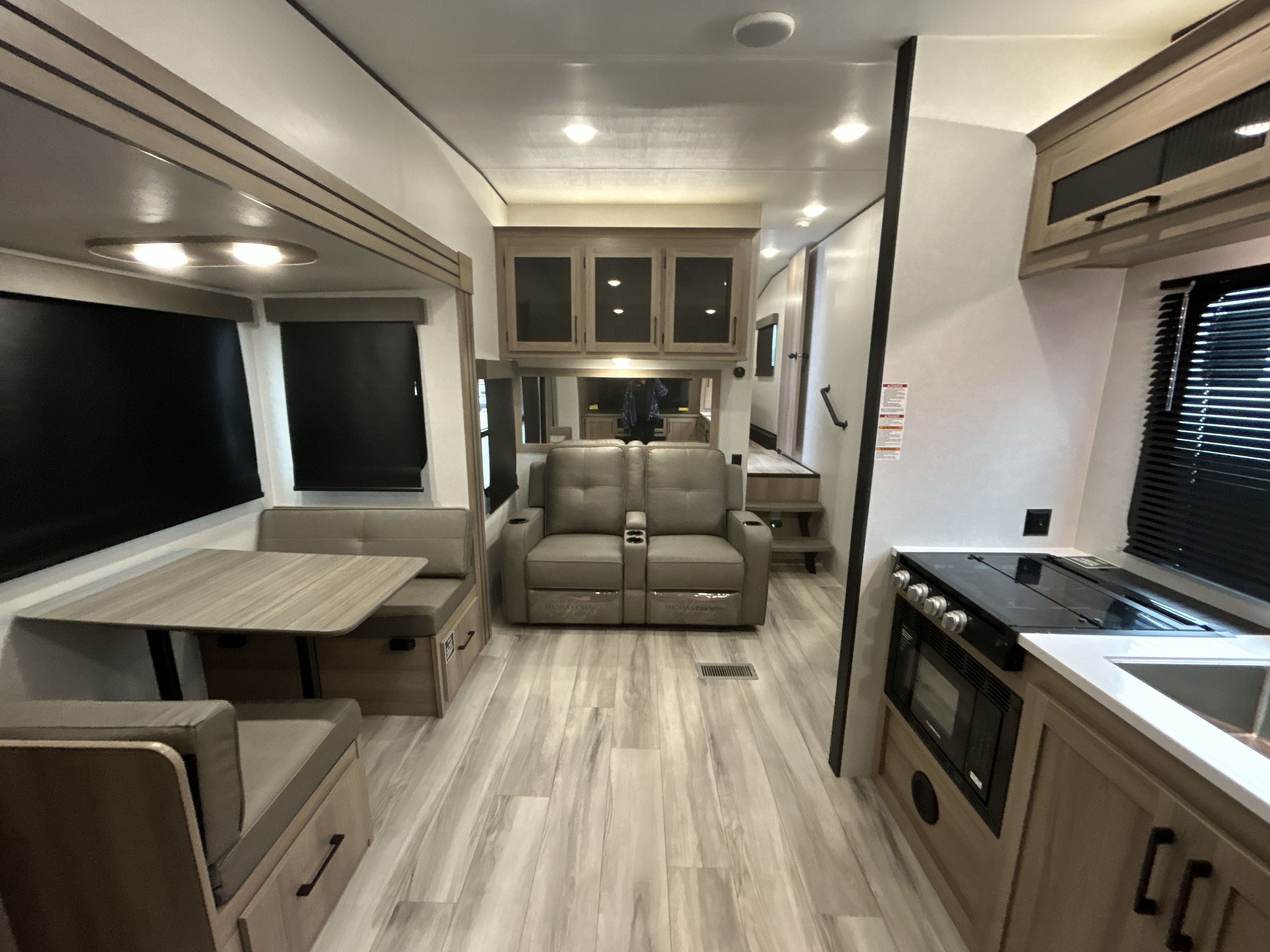 2026 Keystone COLEMAN LEGACY 2400REX in springfield MO